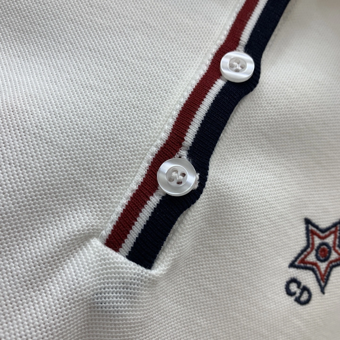 Victoria- 4ior embroidery item:E-F044F0337