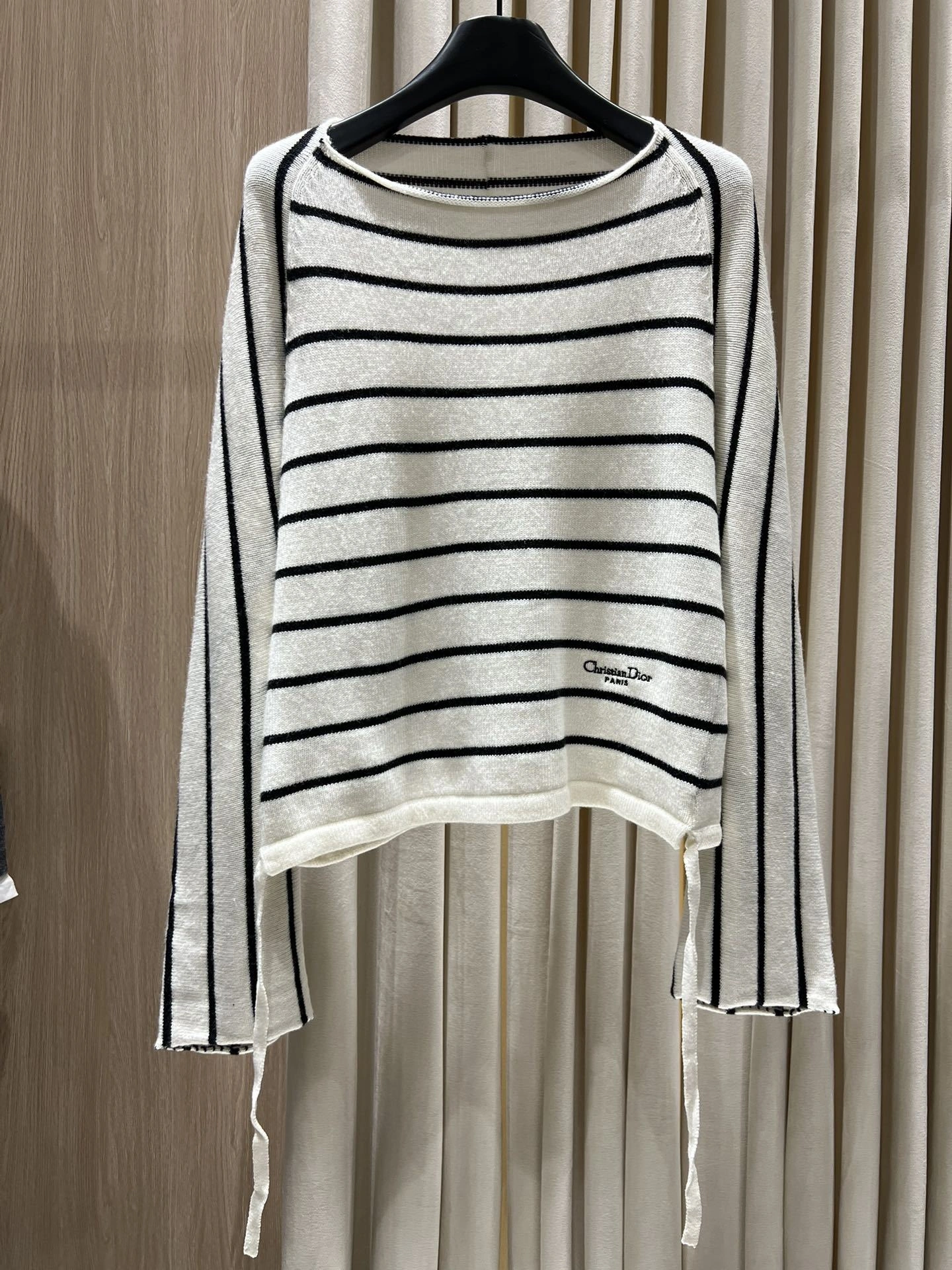 Victoria- 4ior embroidery item:E-F140I2729H