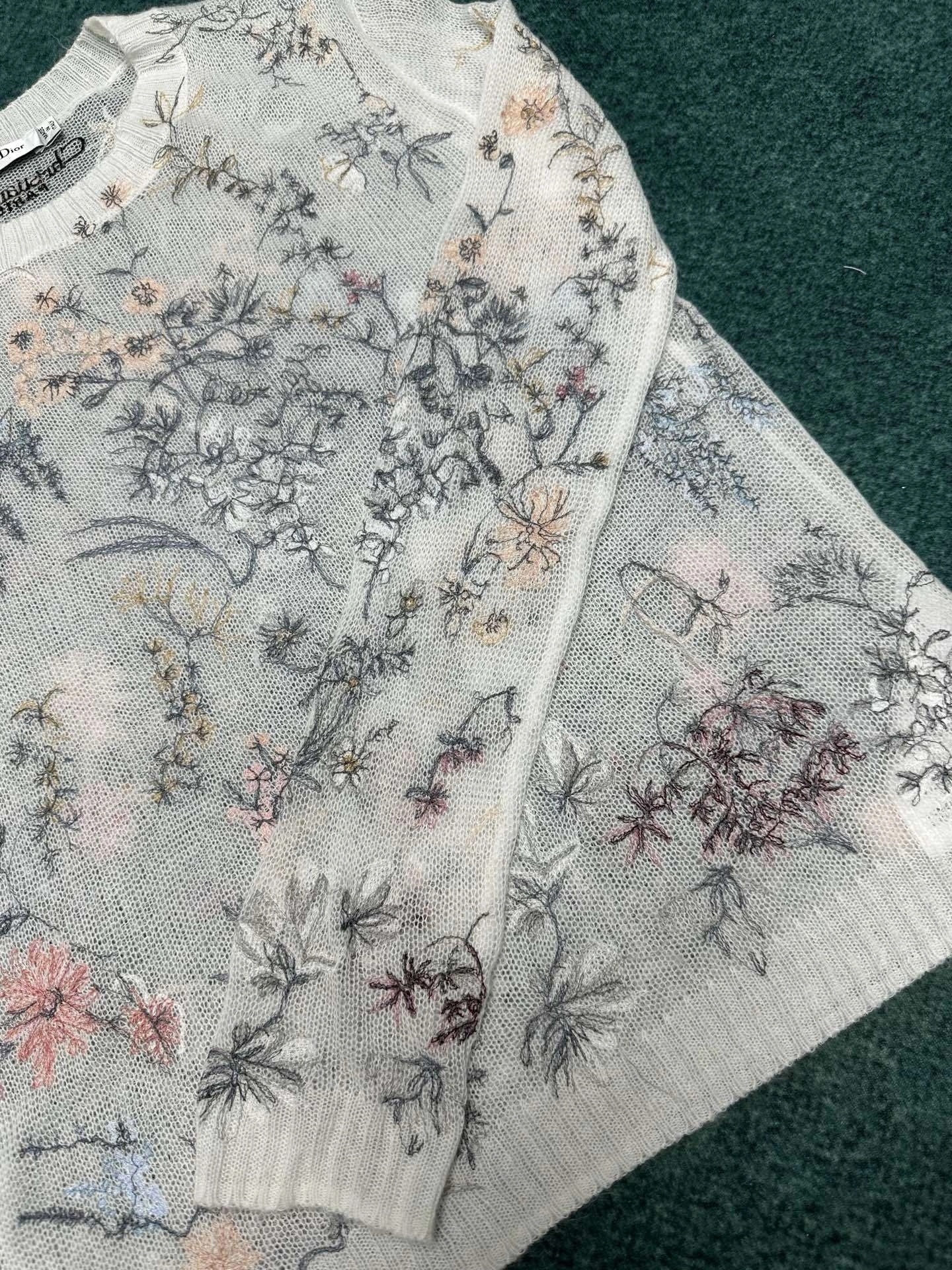 Victoria- 4ior embroidery item:E-F409F1513