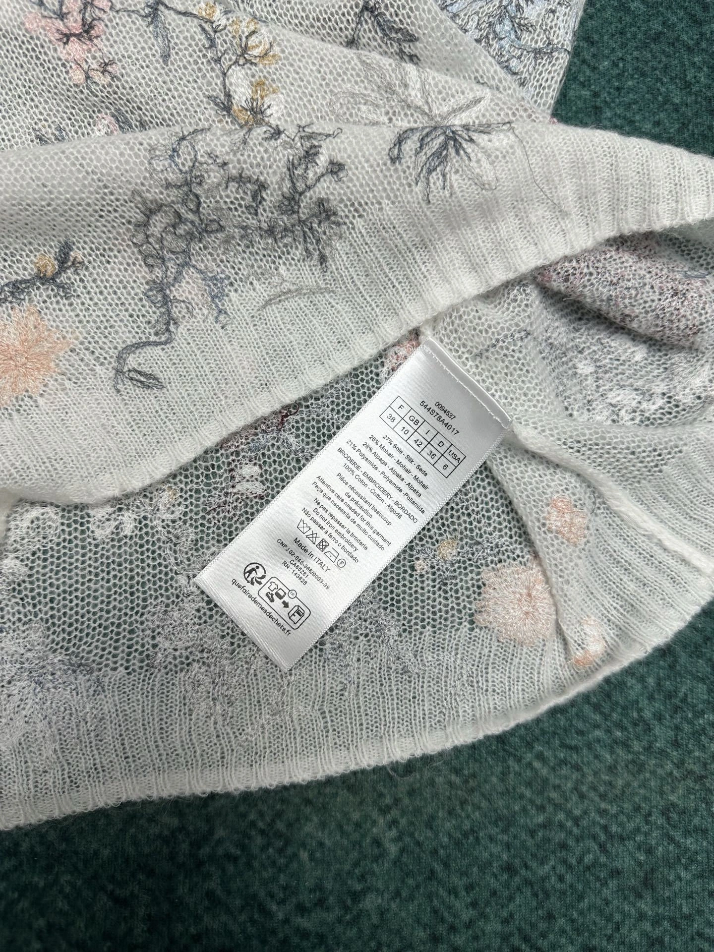 Victoria- 4ior embroidery item:E-F409F1513