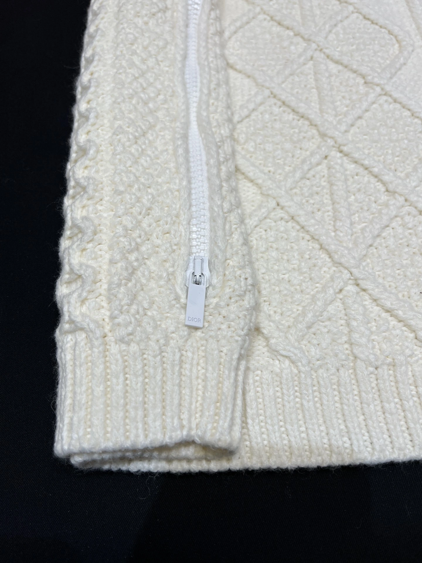 Victoria- 4ior item:D-F000K1165