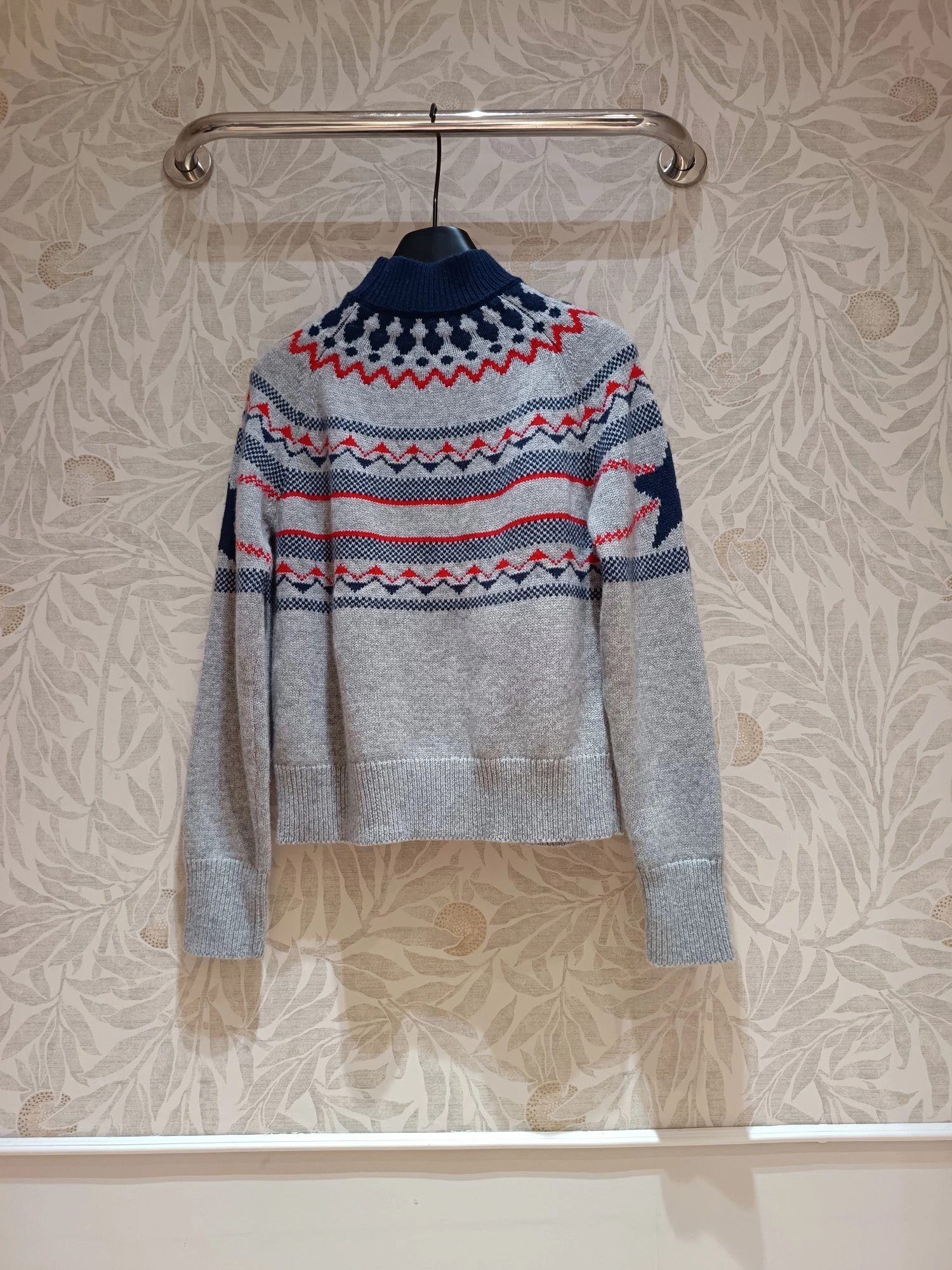 Victoria- 4ior item:D-F240J1006