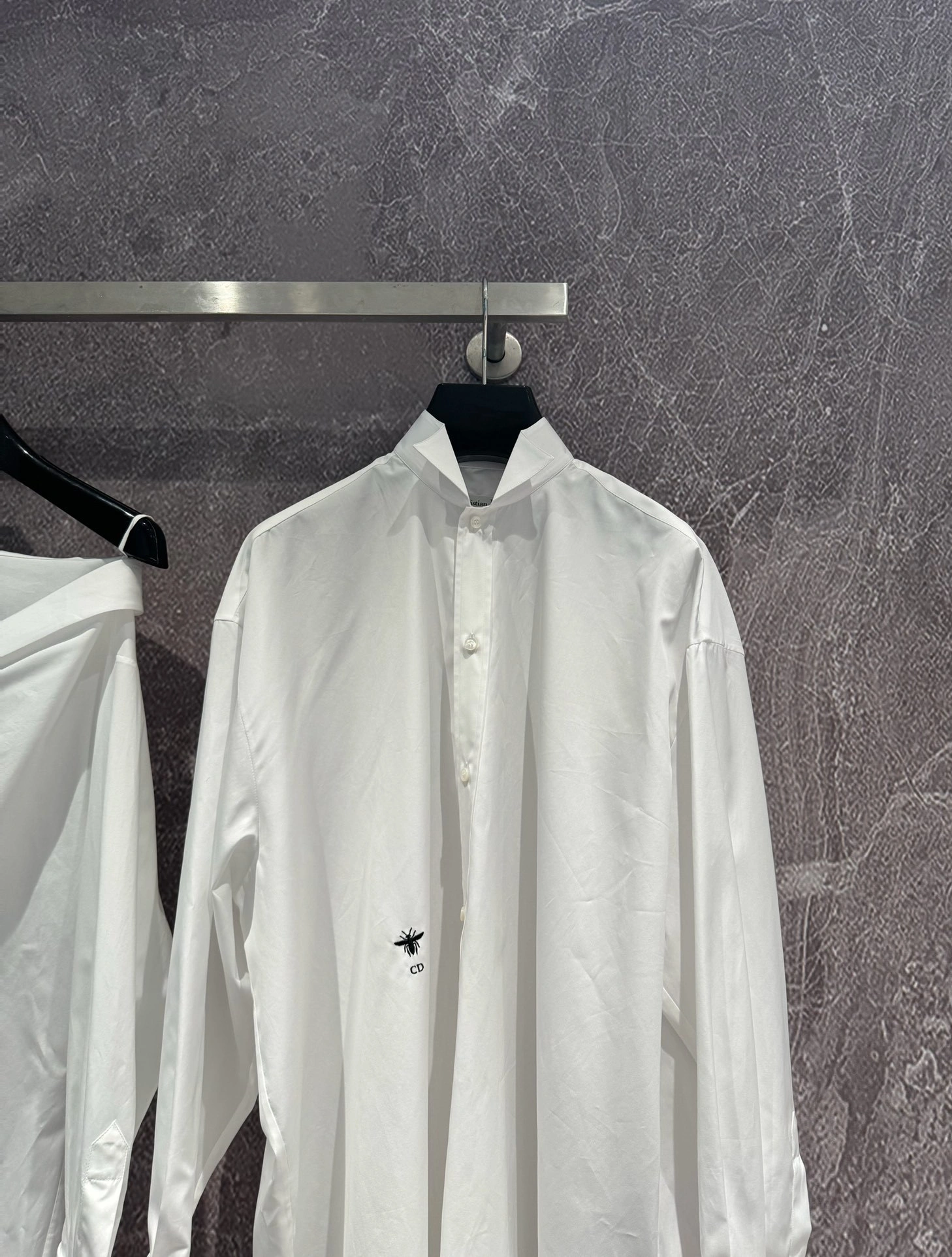 Victoria- 4ior oversized item:D-F240G1022