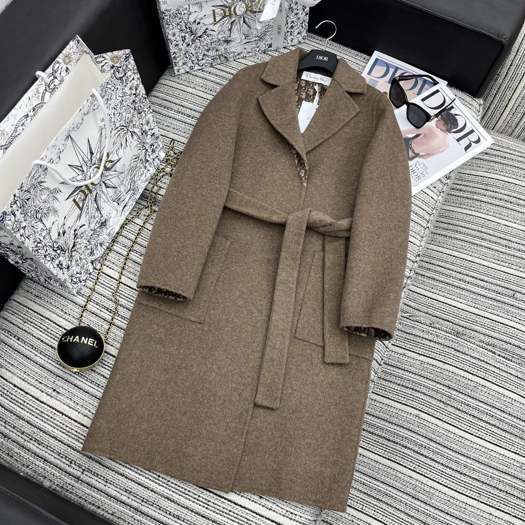 Victoria- 4ior piece--reversible wool item:D-F240J5841