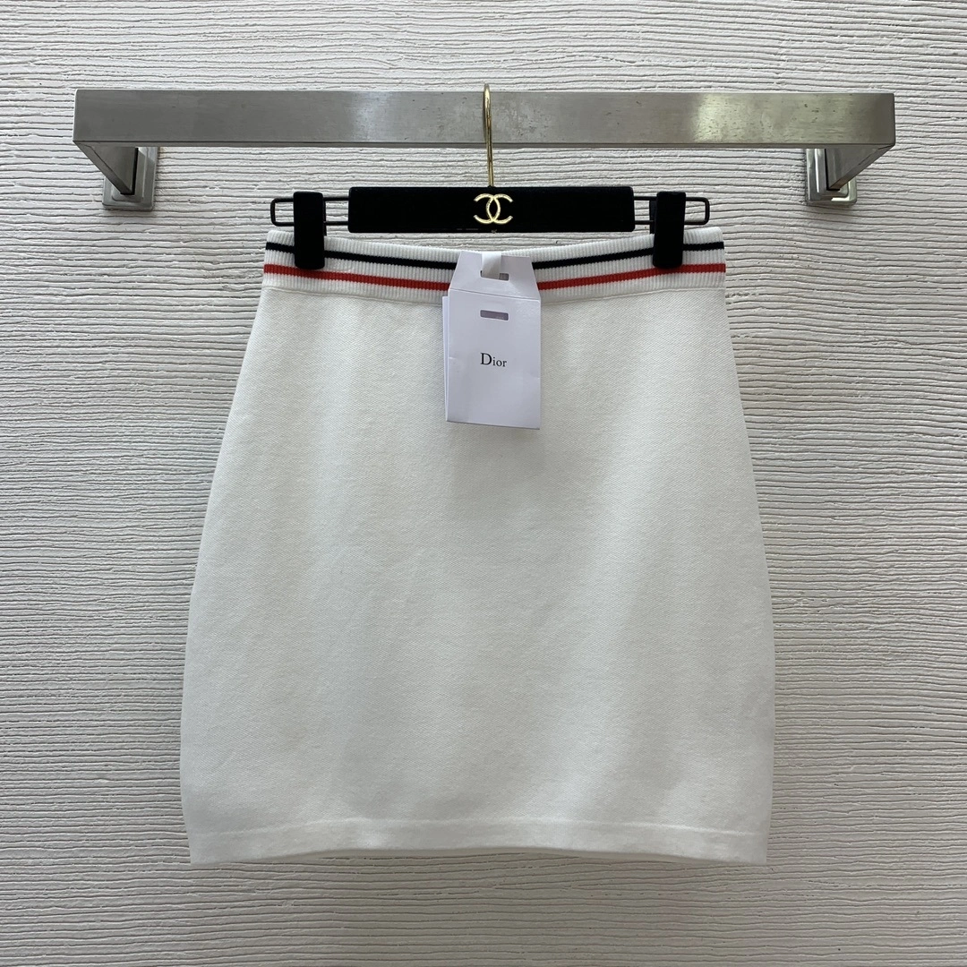 Victoria- 4ior suit embroidery item:E-F044F0340