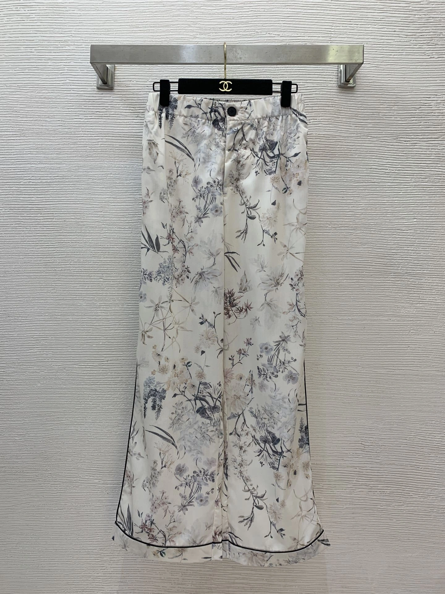 Victoria- 4ior suit item:E-F044F0338