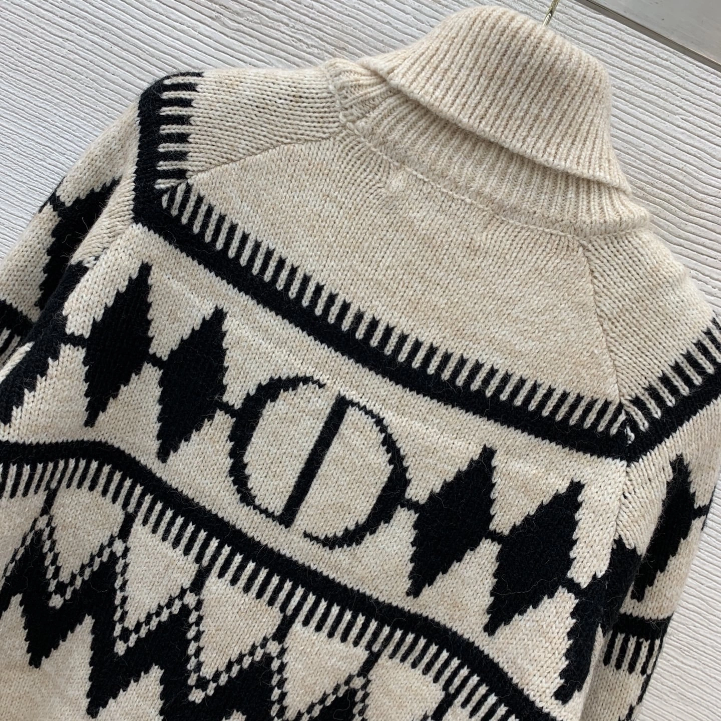 Victoria- 4ior wool 2colour item:E-F044K0207-2