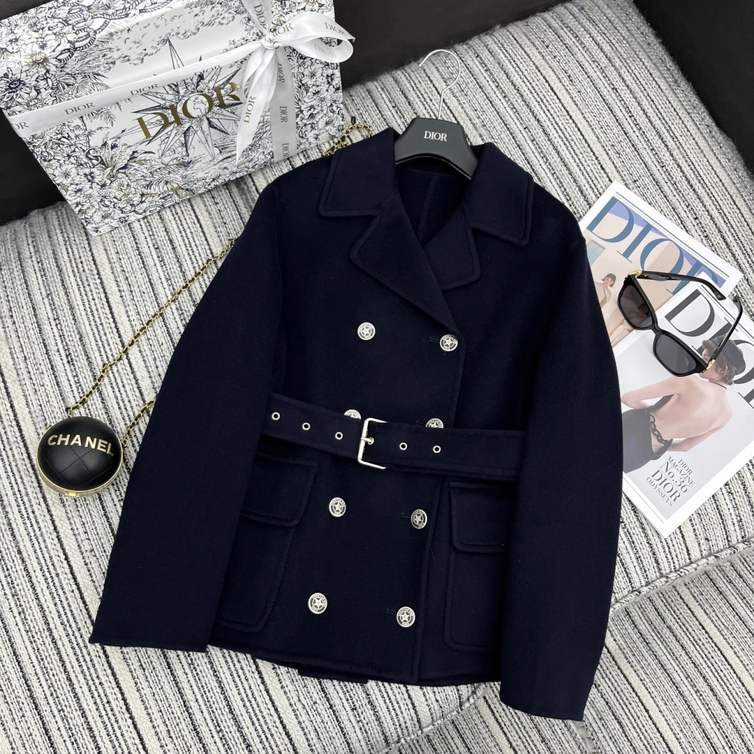Victoria- 4ior wool item:D-F240H3138