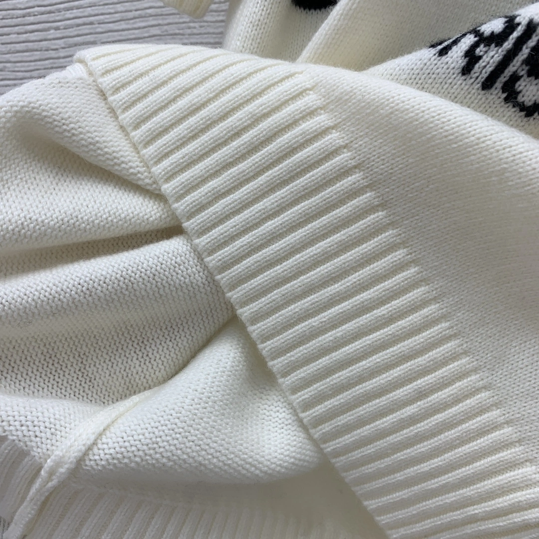 Victoria- 4ior wool item:E-F044F0341