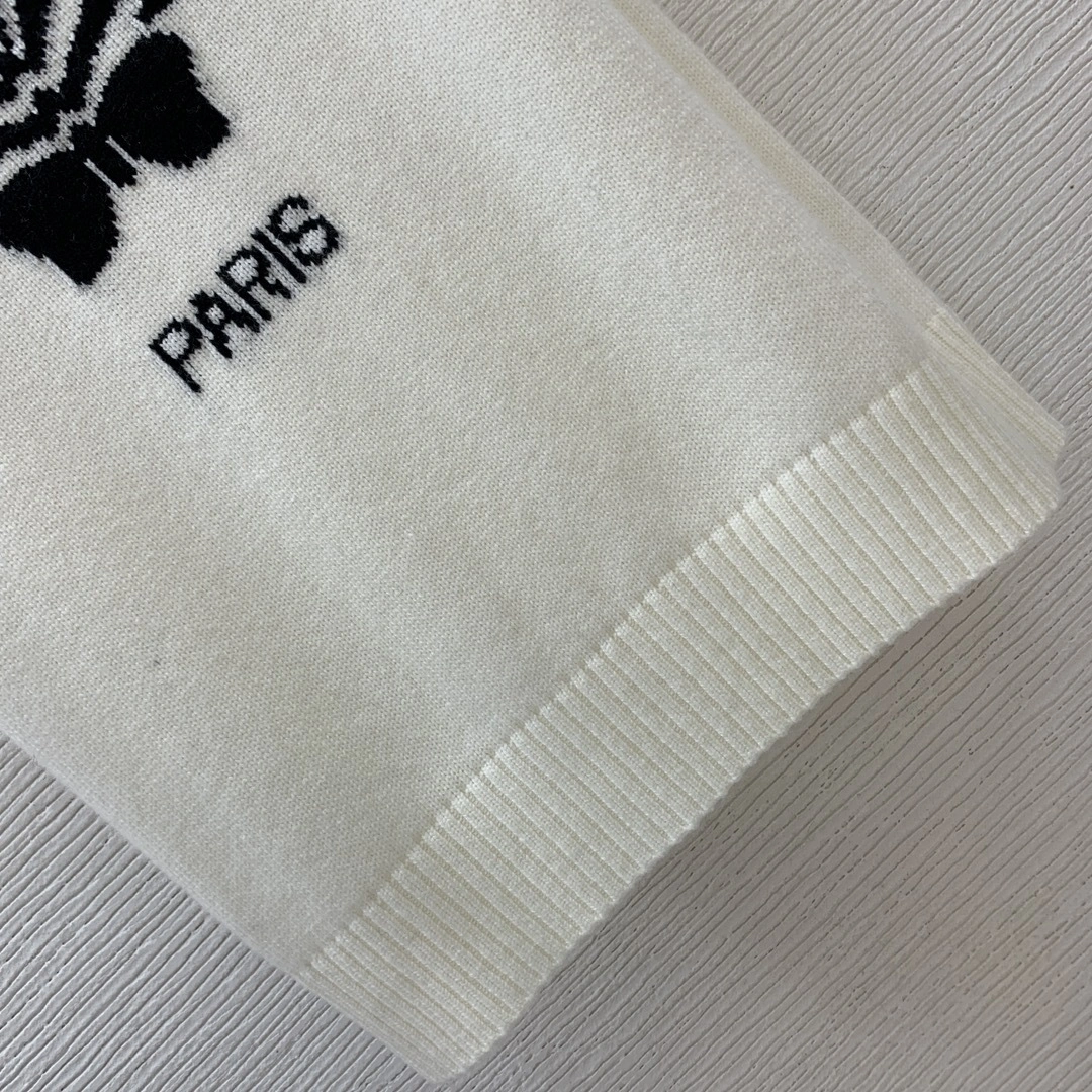 Victoria- 4ior wool item:E-F044F0341