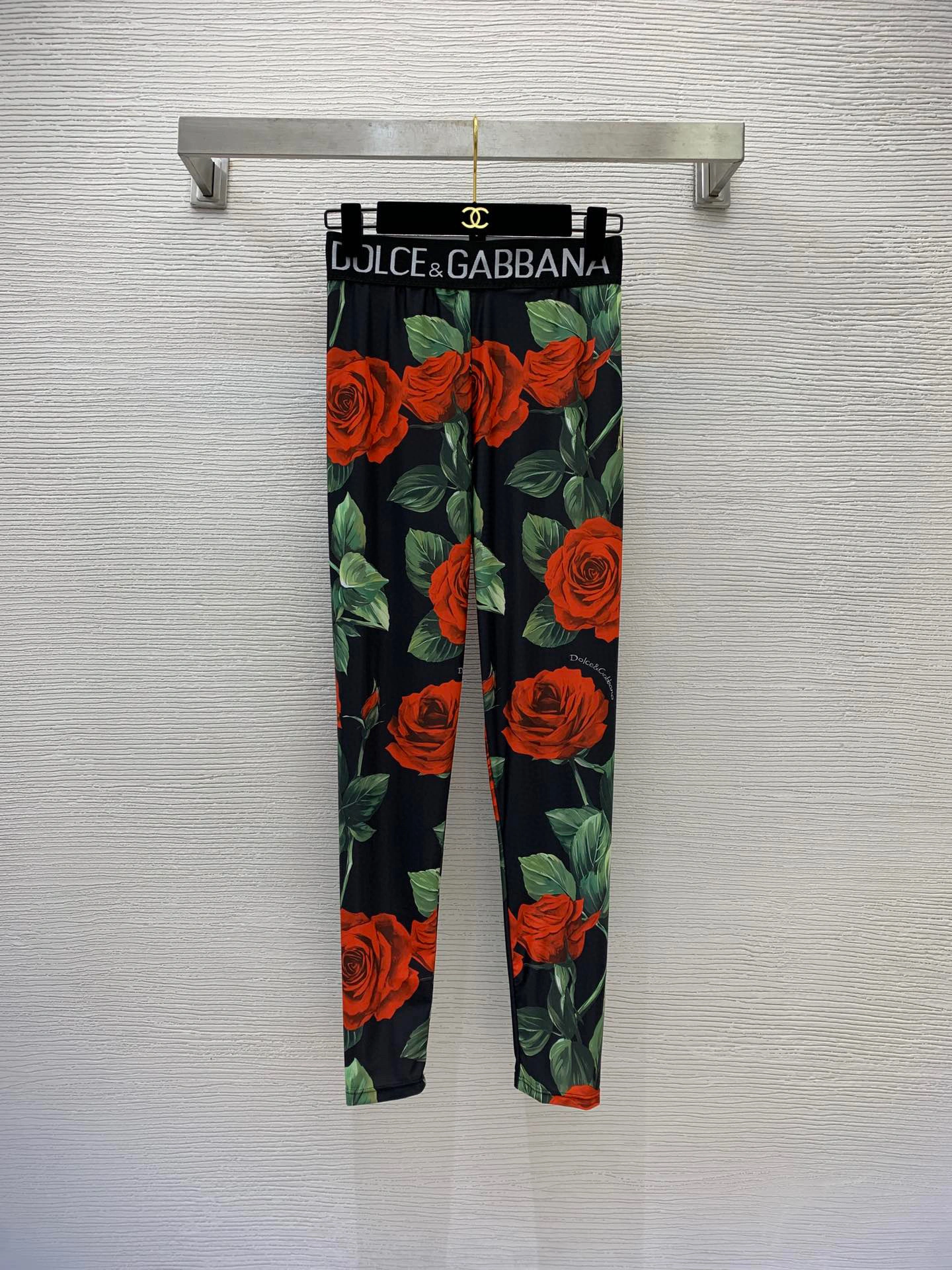&Victoria--4o835& -item: D-F044D1888