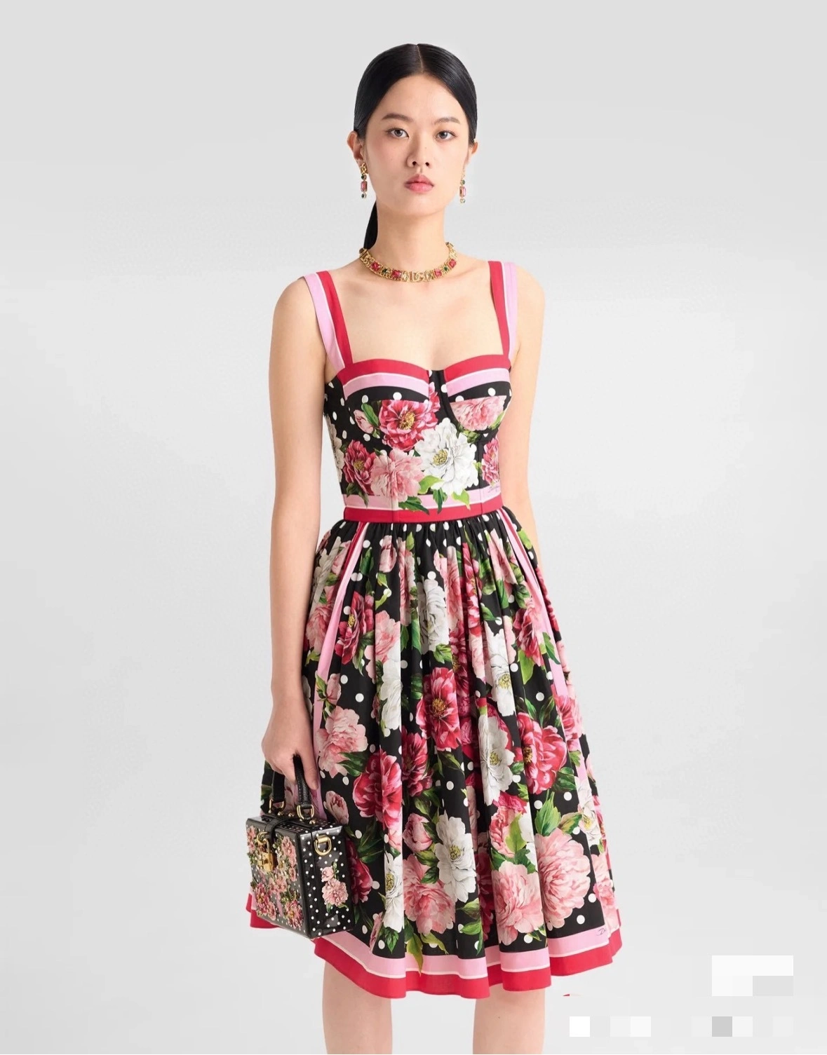 Victoria- 4o835& G25031011 item:E-F044D1176