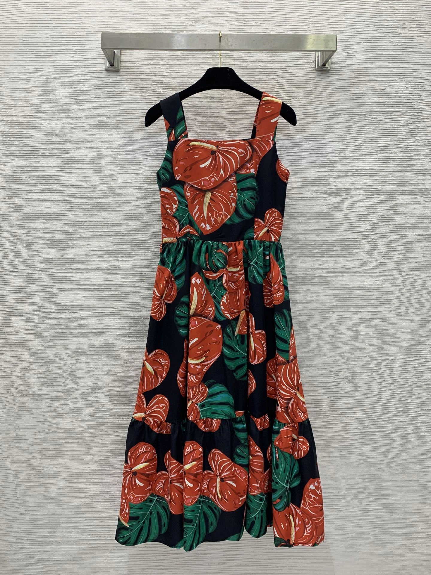 Victoria- 4o835& item:E-F044F0327
