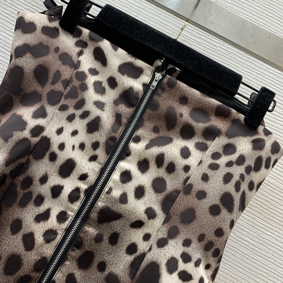 Victoria- 4o835& item:E-F044I0208