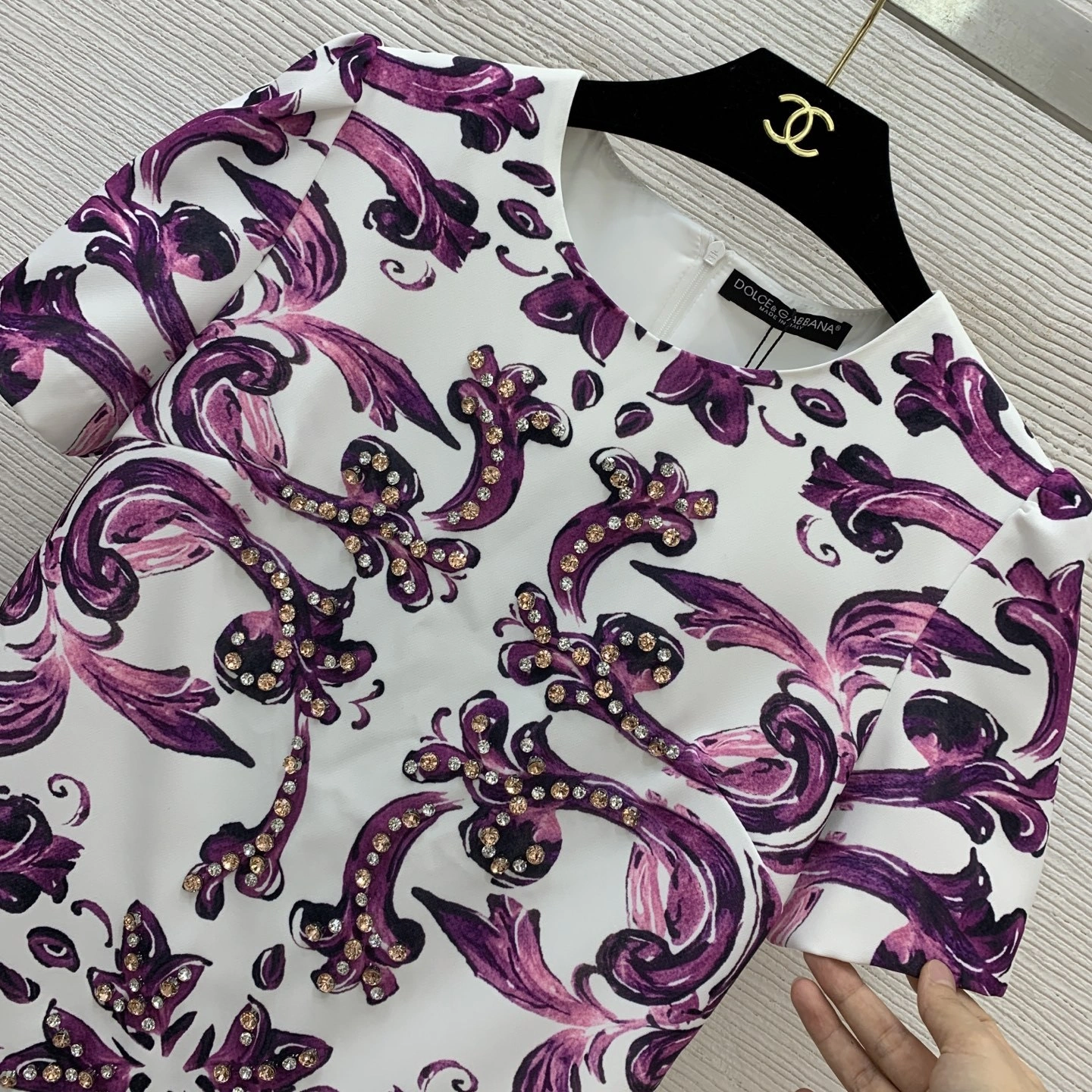 Victoria- 4o835& item:E-F044K0215