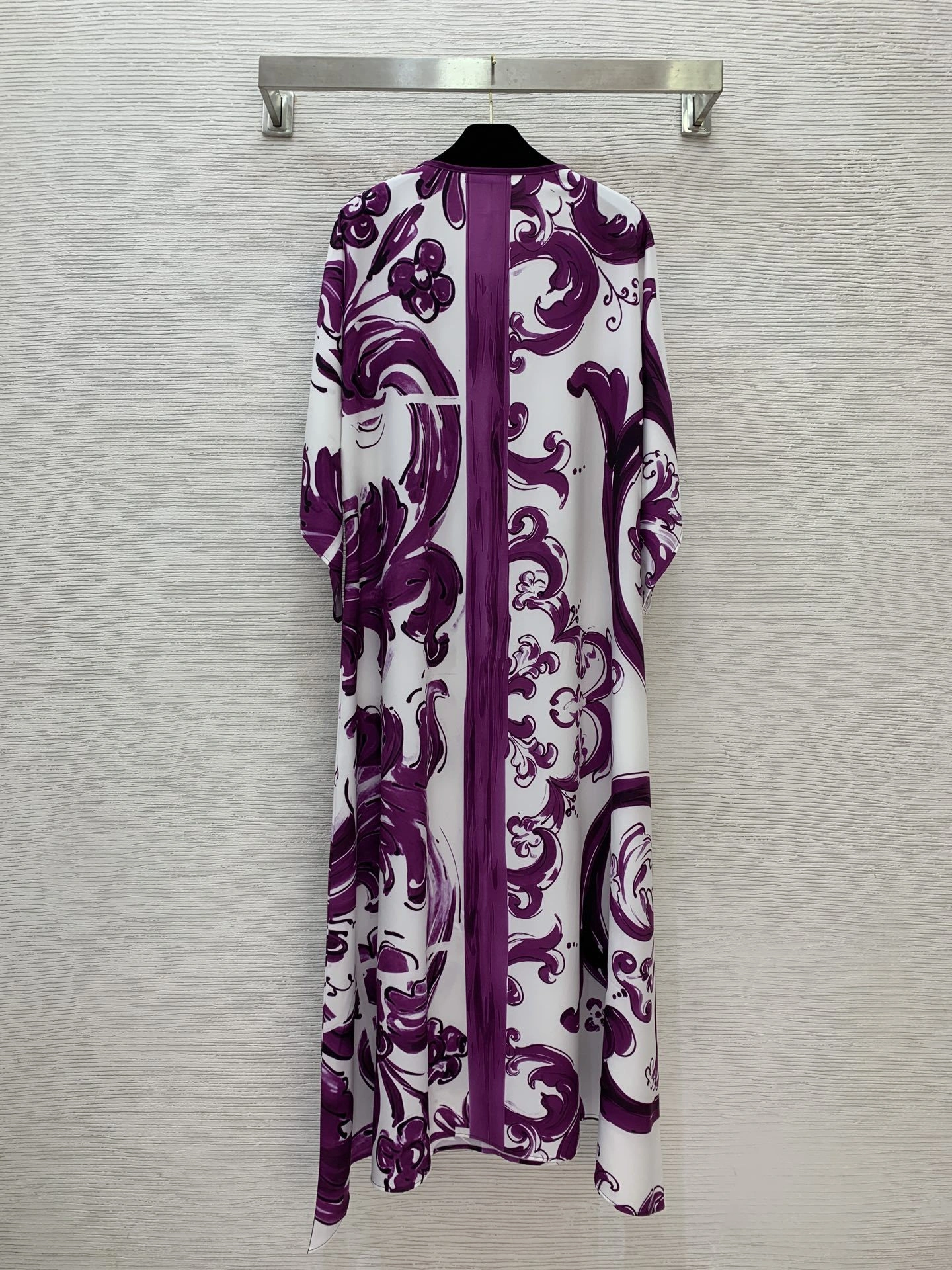 Victoria- 4o835& item:E-F044K0216