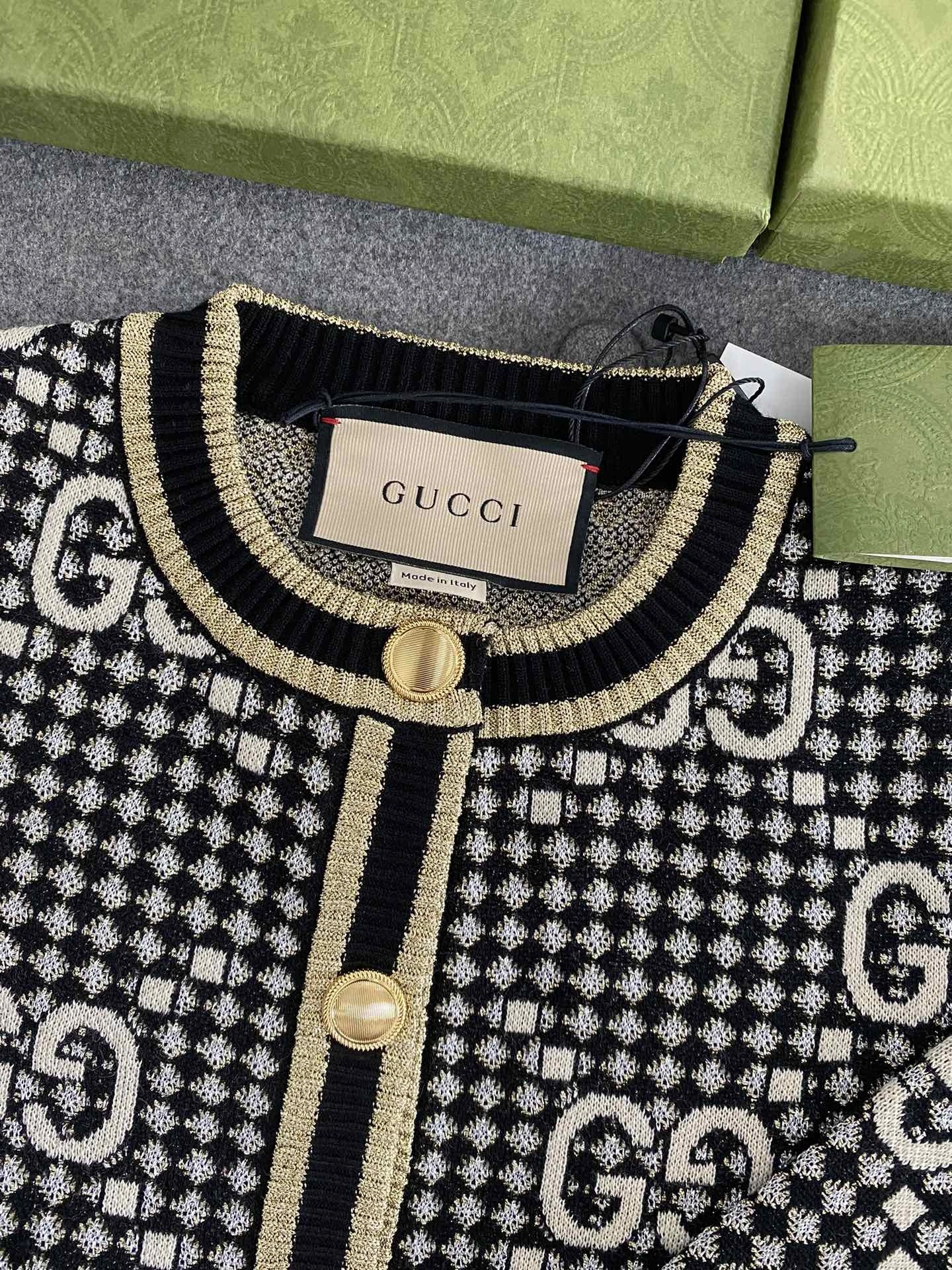 Victoria- 6U33I wool item:C-F801K3003