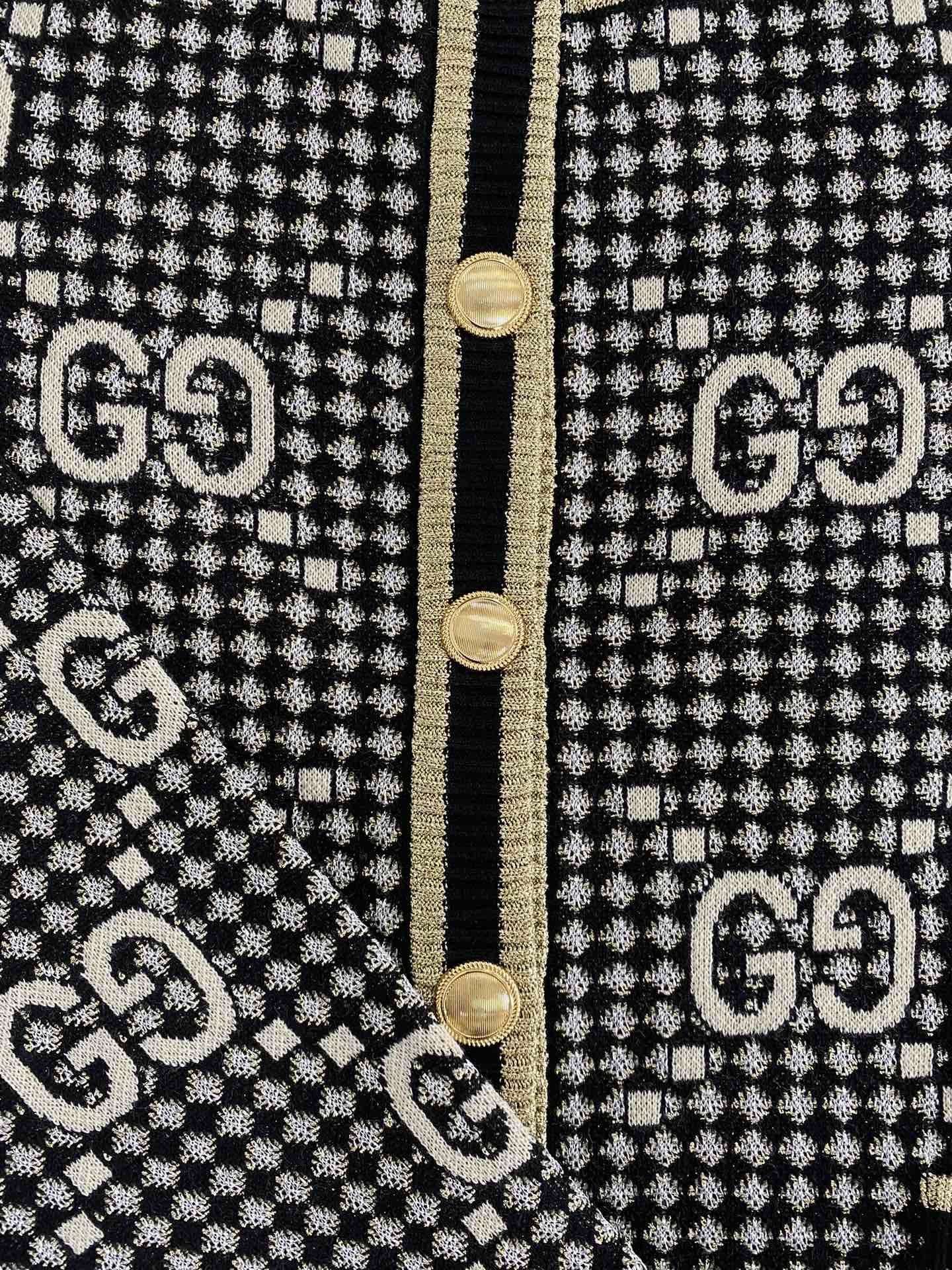 Victoria- 6U33I wool item:C-F801K3003