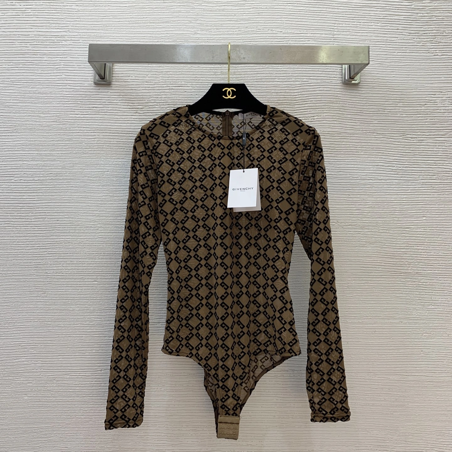 Victoria- 6iv593hy 3colour item: E-F044J0545-3