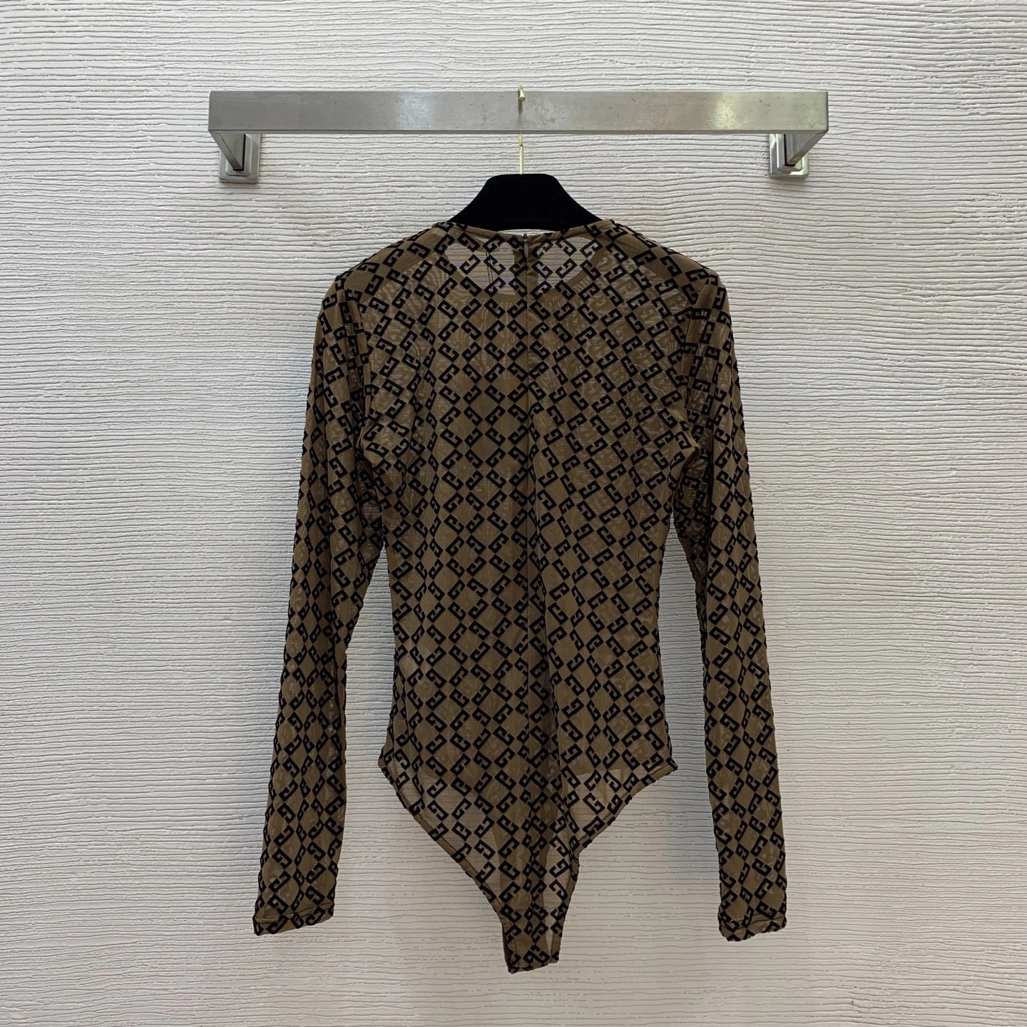 Victoria- 6iv593hy 3colour item: E-F044J0545-3