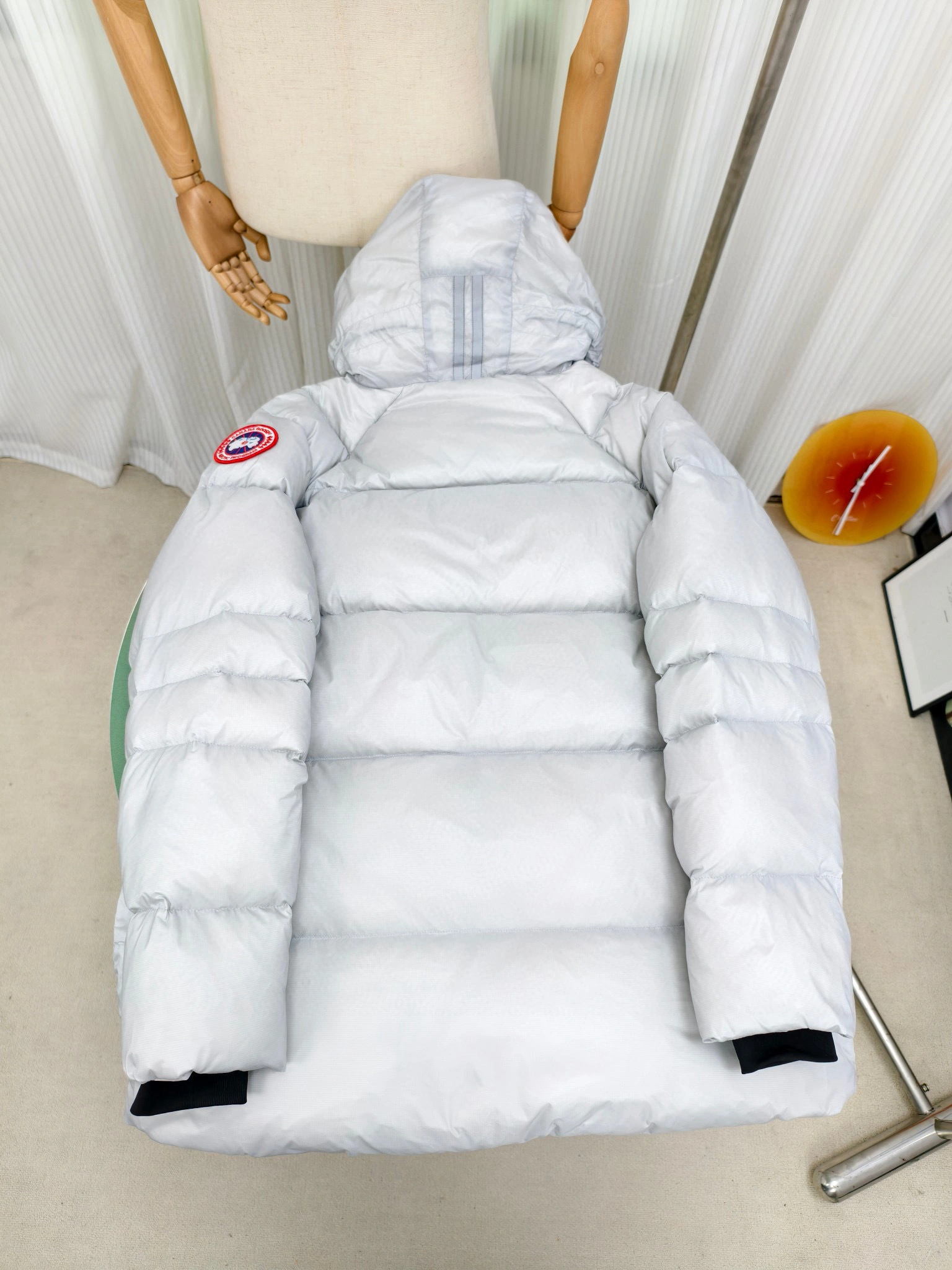 Victoria- 6oos5 Down jacket white duck down 2colour item:E-F000J2999-2H