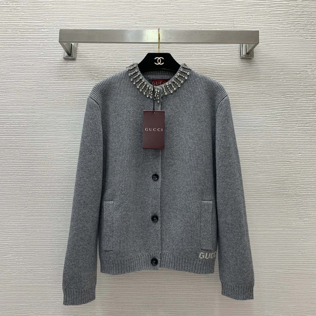 Victoria- 6u33i 100% wool item:E-F044A0307