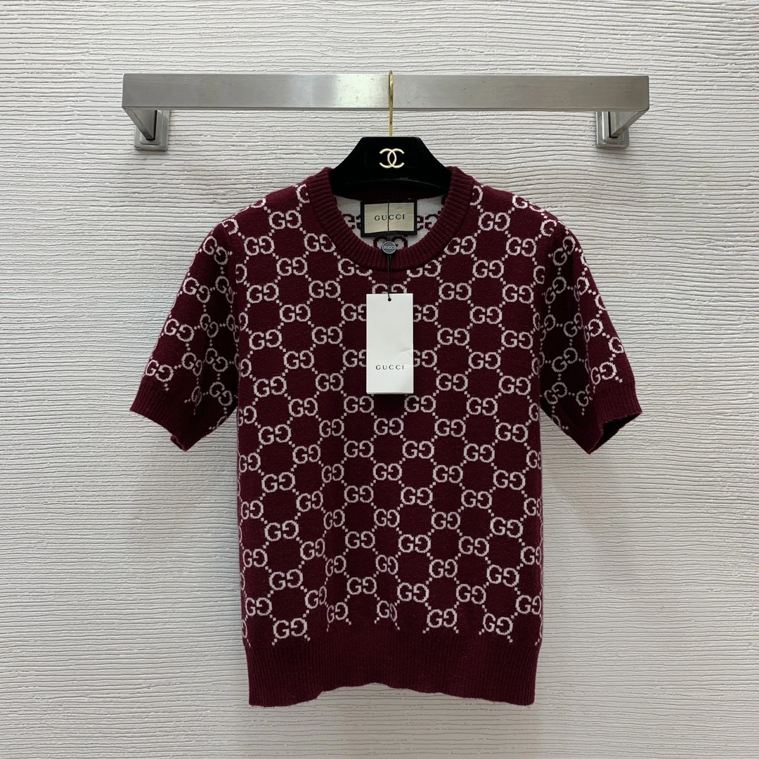 Victoria- 6u33i 100% wool item:E-F044A0309
