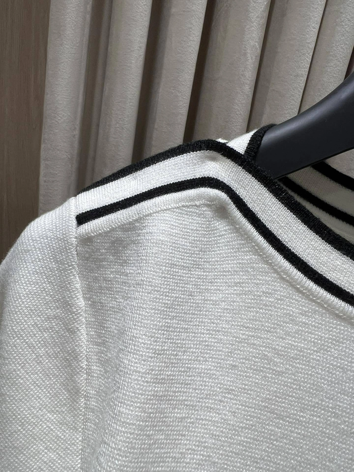 Victoria- 6u33i 25030509 wool item:E-F140D1116