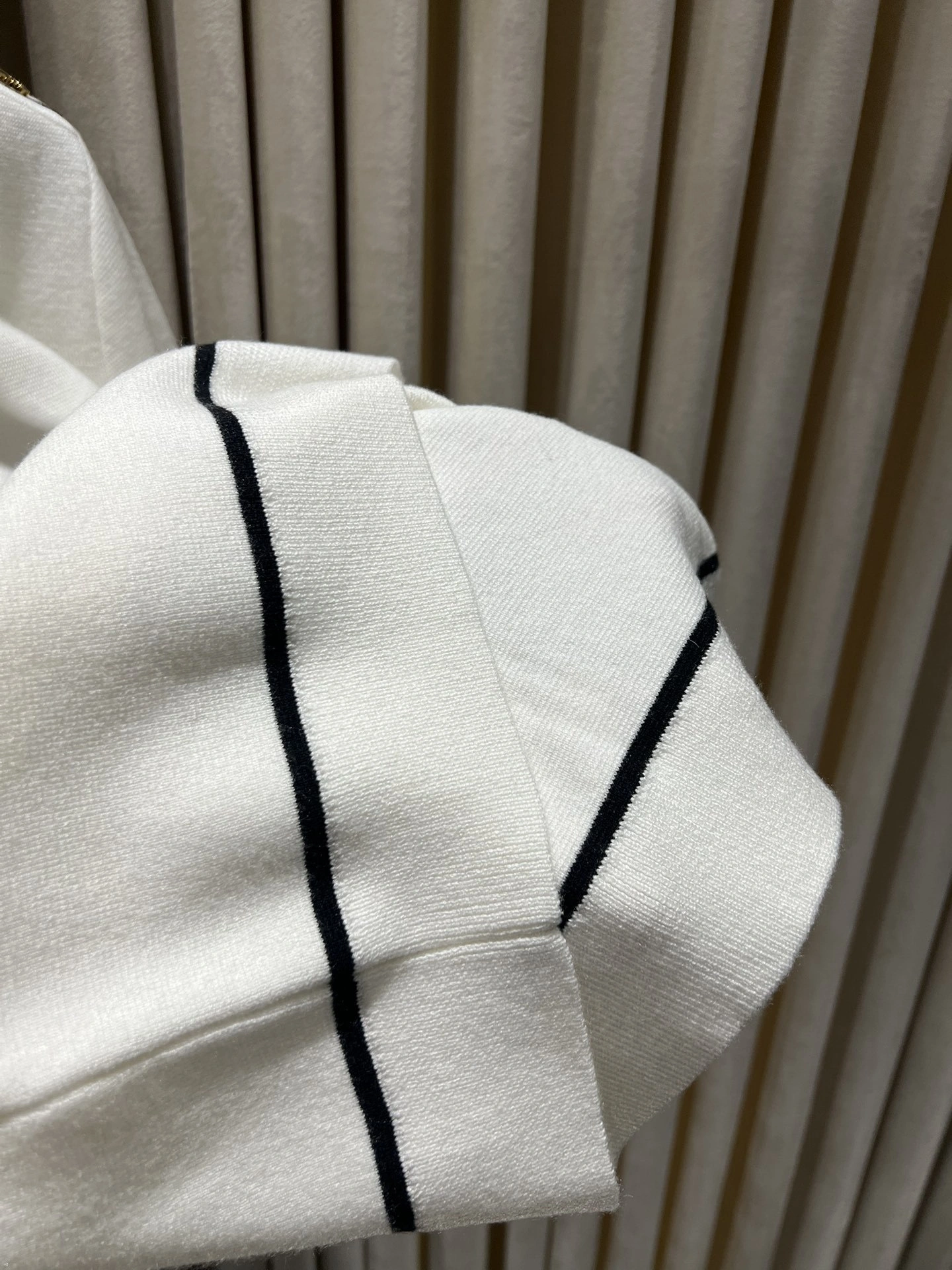 Victoria- 6u33i 25030509 wool item:E-F140D1116