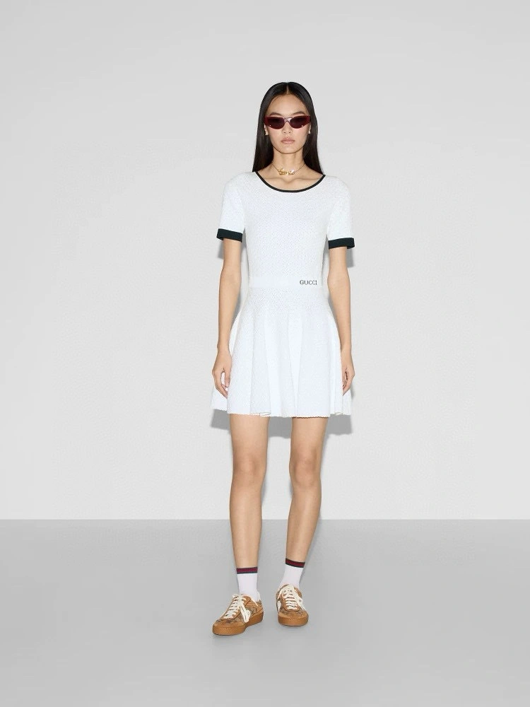 Victoria- 6u33i embroidery item:E-F044F0315