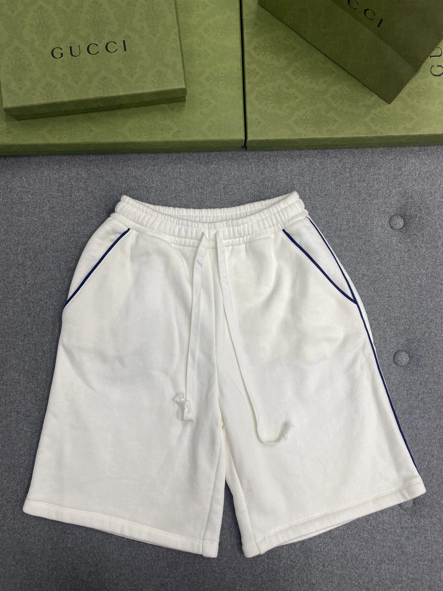 Victoria- 6u33i item:C-F801K3008