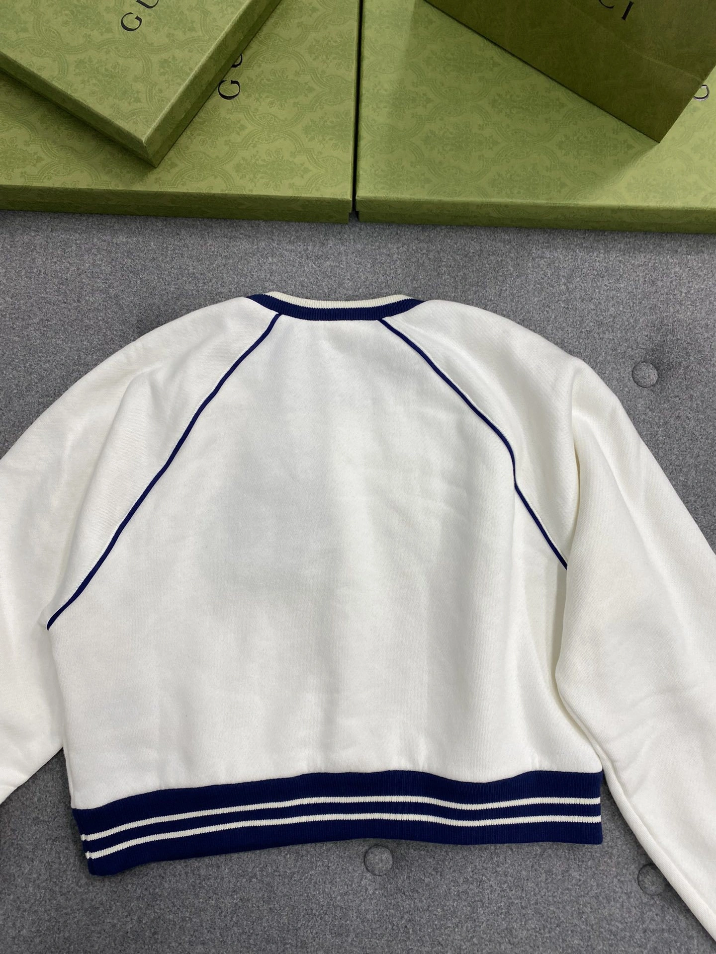 Victoria- 6u33i item:C-F801K3009