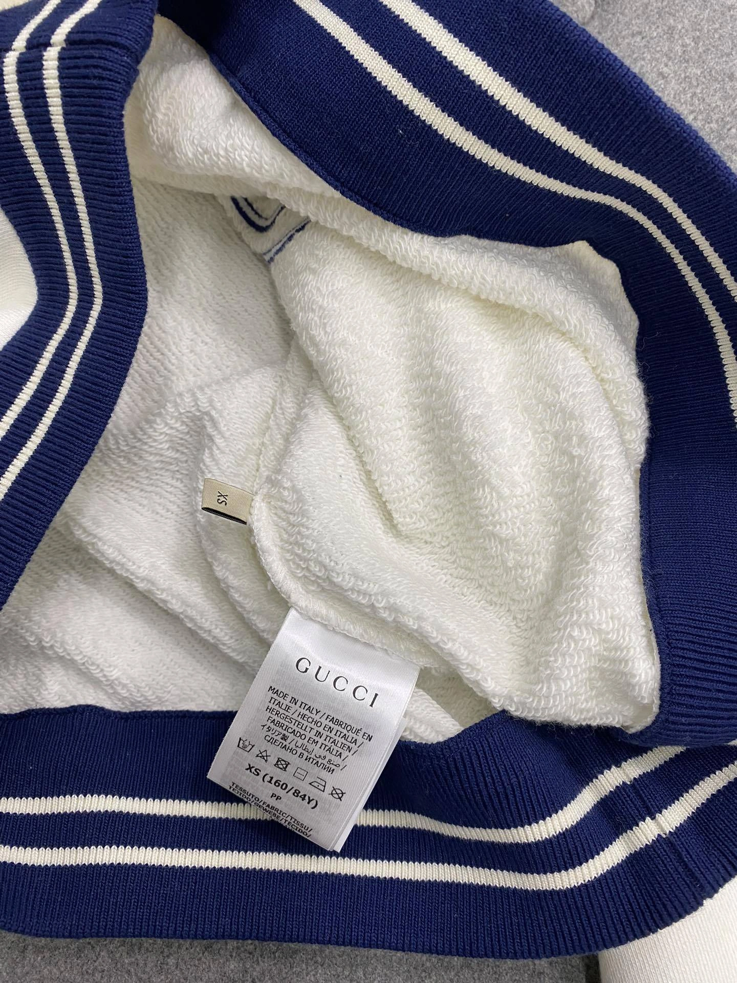 Victoria- 6u33i item:C-F801K3009