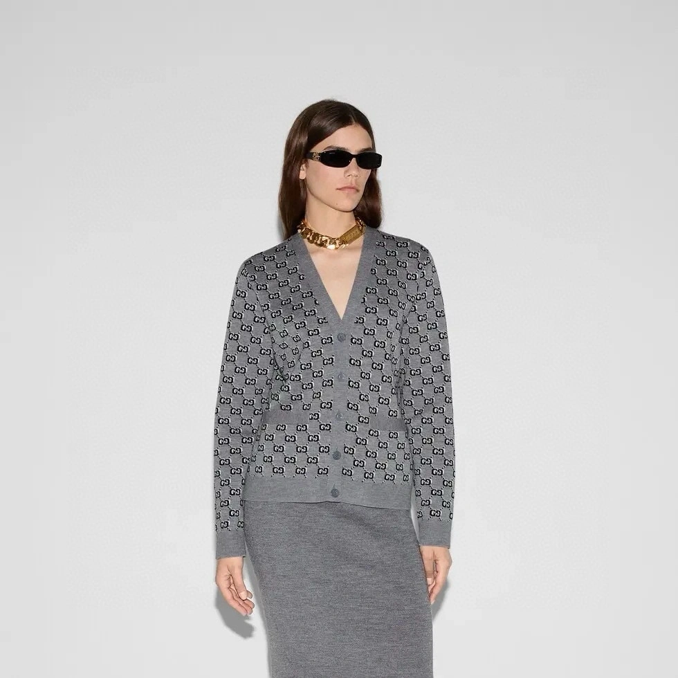 Victoria- 6u33i item:D-F431J5805