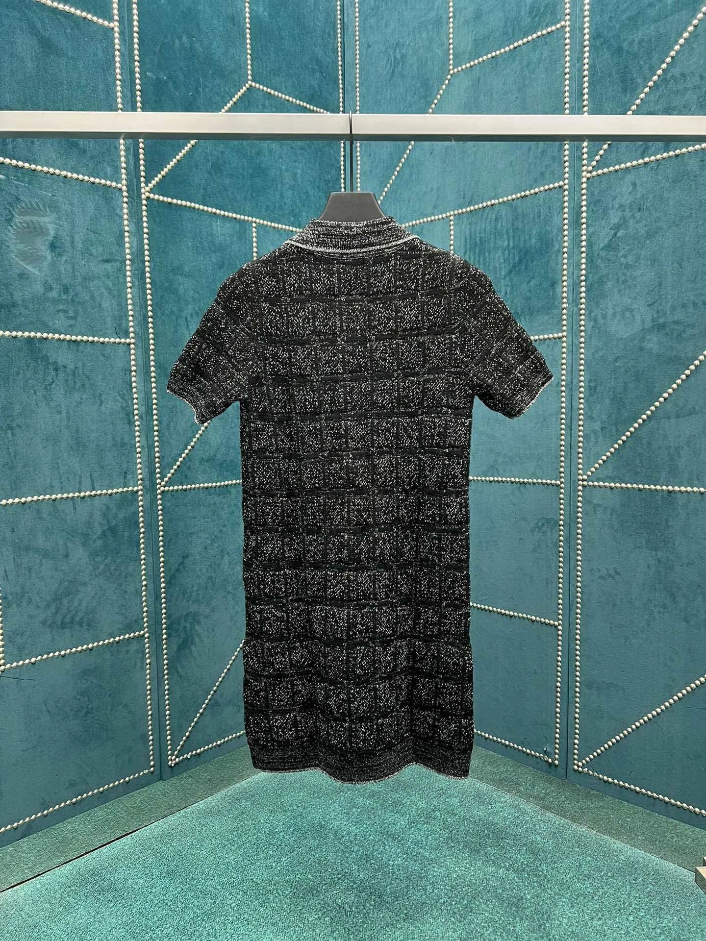 Victoria- 6u33i wool 2colour item:E-F237C1841-2