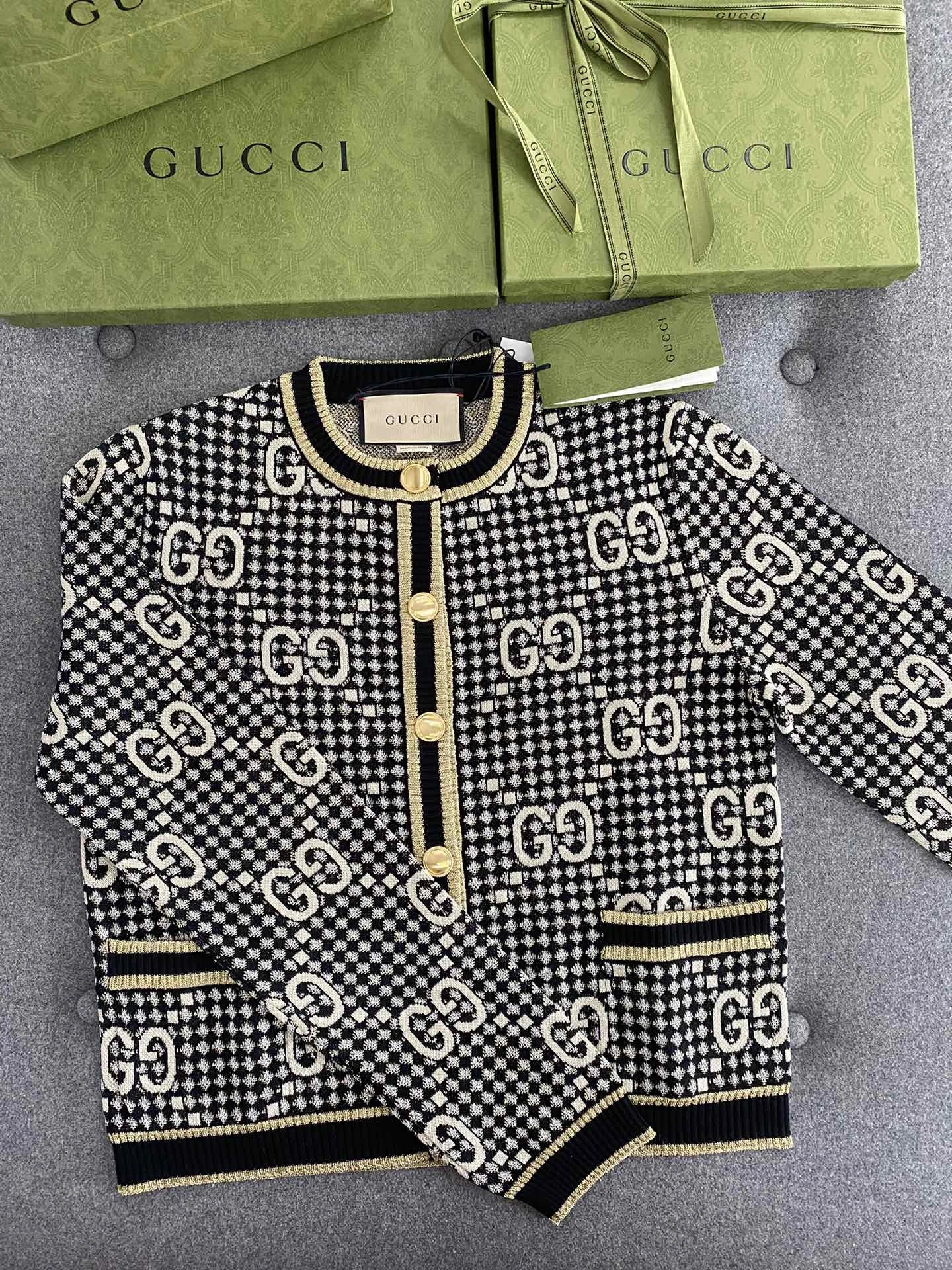 Victoria- 6u33i wool item:C-F801K3003