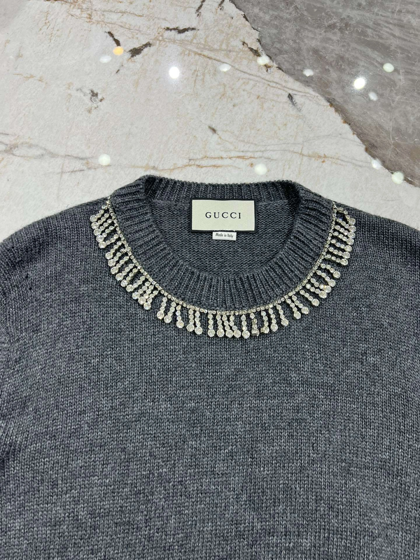Victoria- 6u33i wool item:E-F140A0313