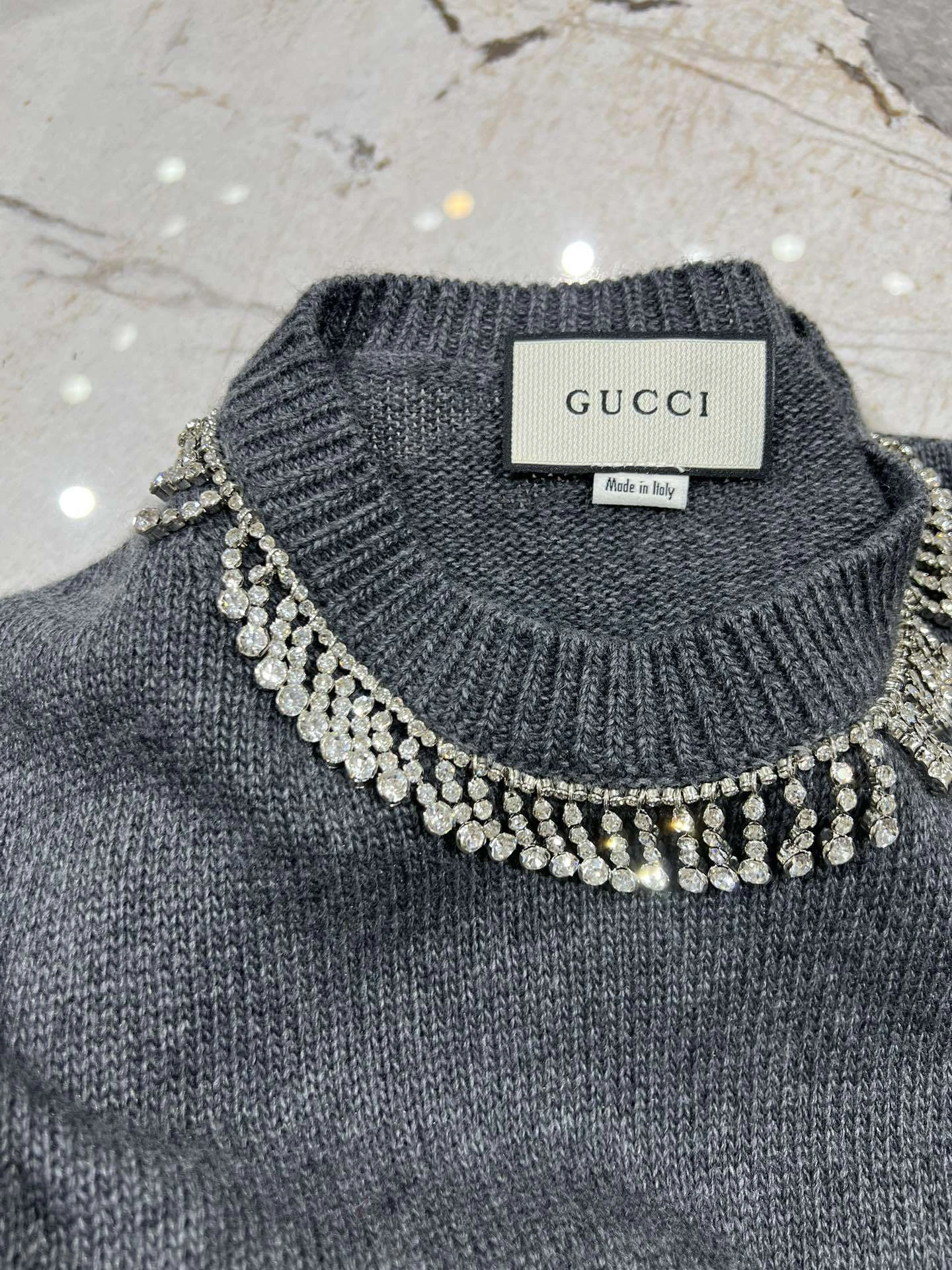 Victoria- 6u33i wool item:E-F140A0313