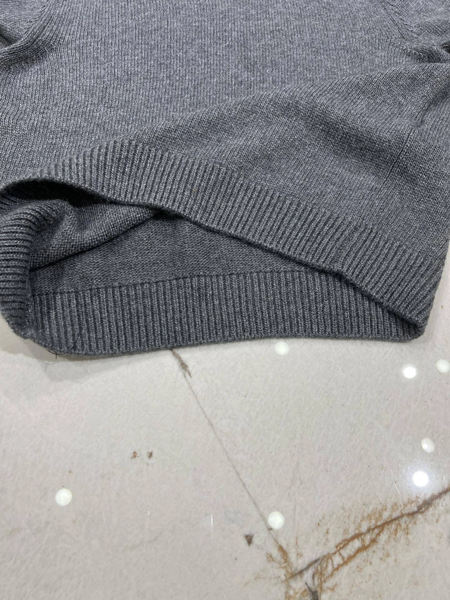 Victoria- 6u33i wool item:E-F140A0313