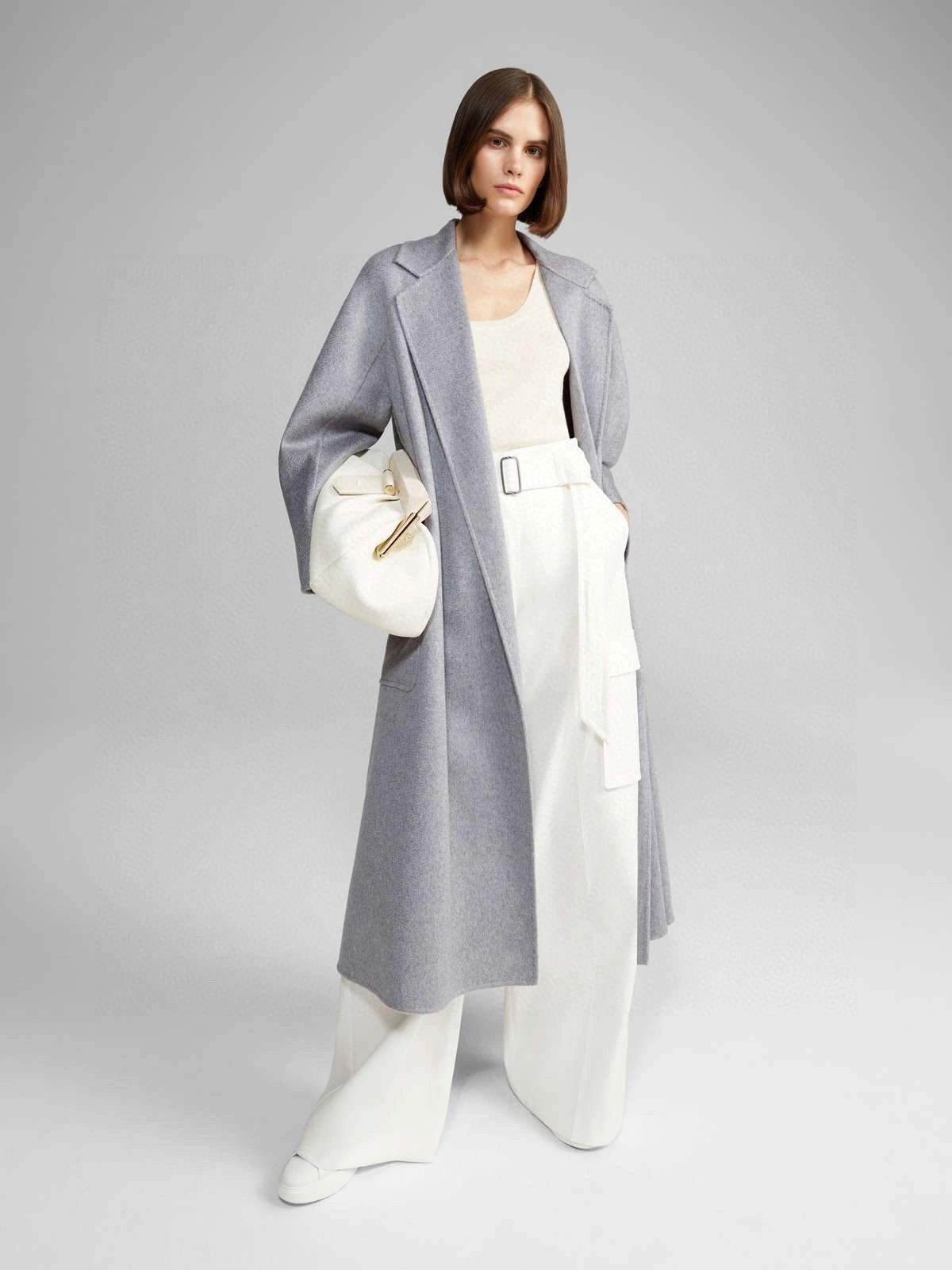 Victoria- 71x71r1 Ludmilla Labbro cashmere 2colour item:D-F140J5923-8