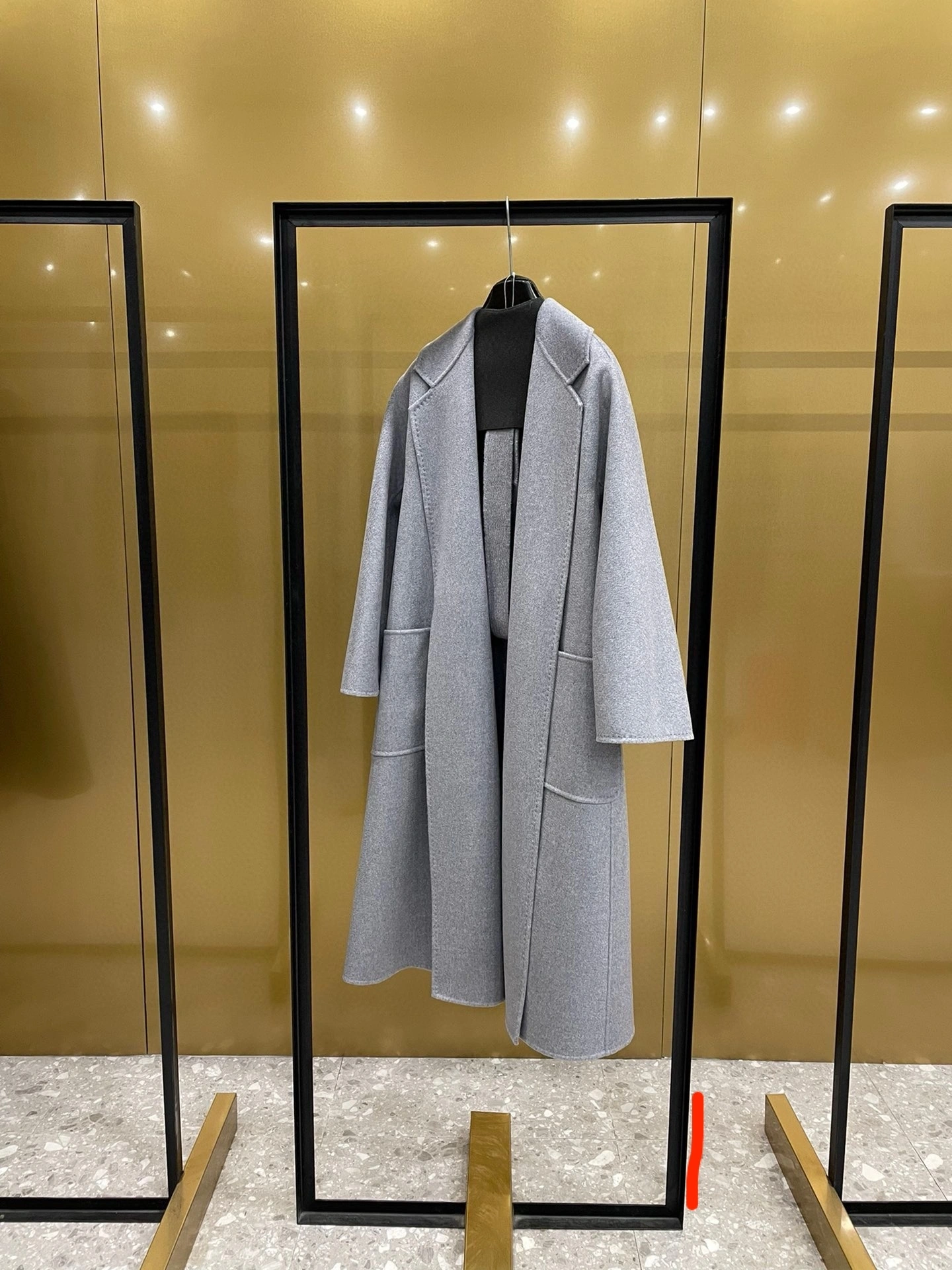 Victoria- 71x71r1 Ludmilla Labbro cashmere 2colour item:D-F140J5923-8