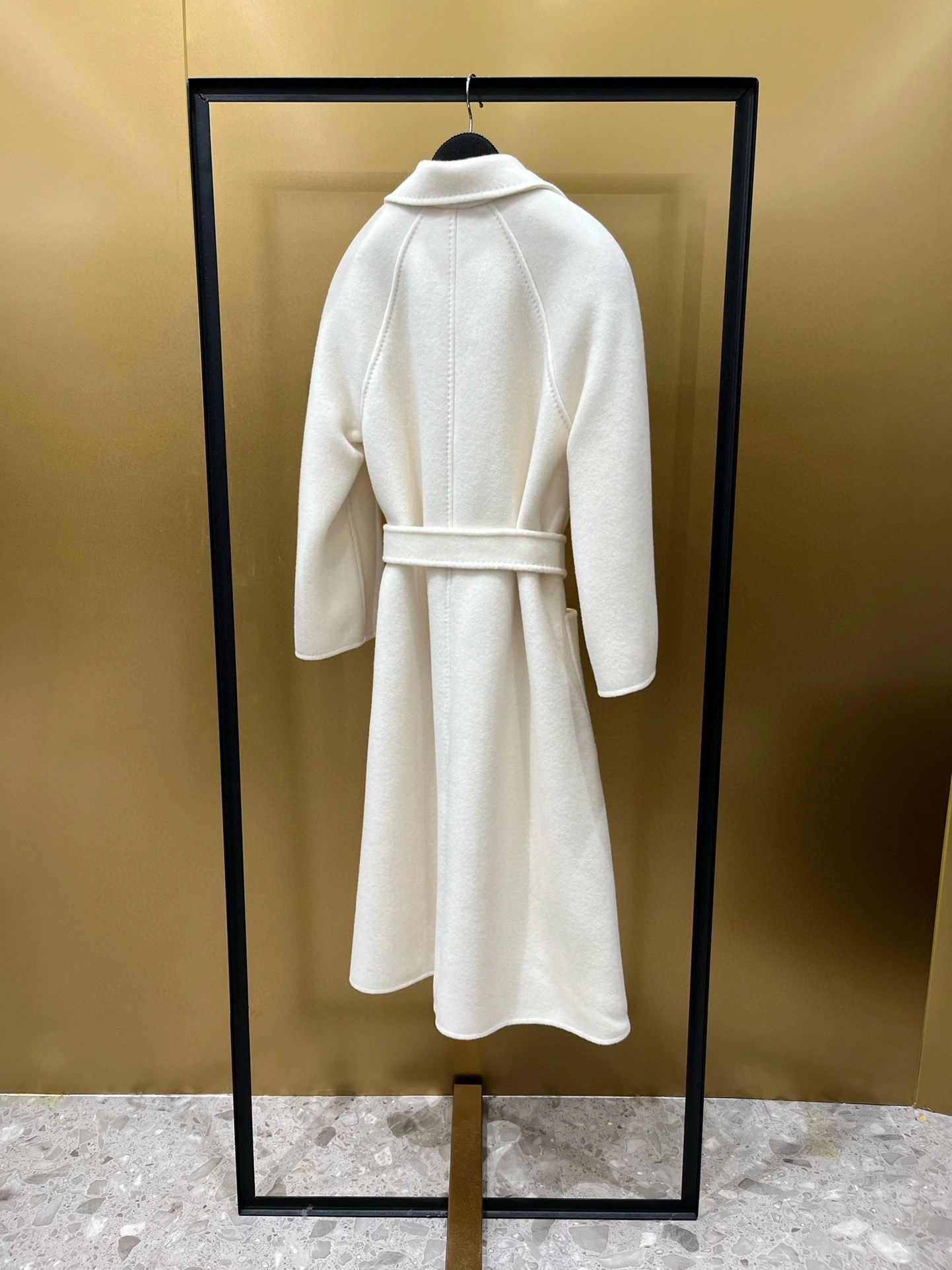 &Victoria- 71x71r1 Ludmilla cashmere oversized item:D-F140J5924