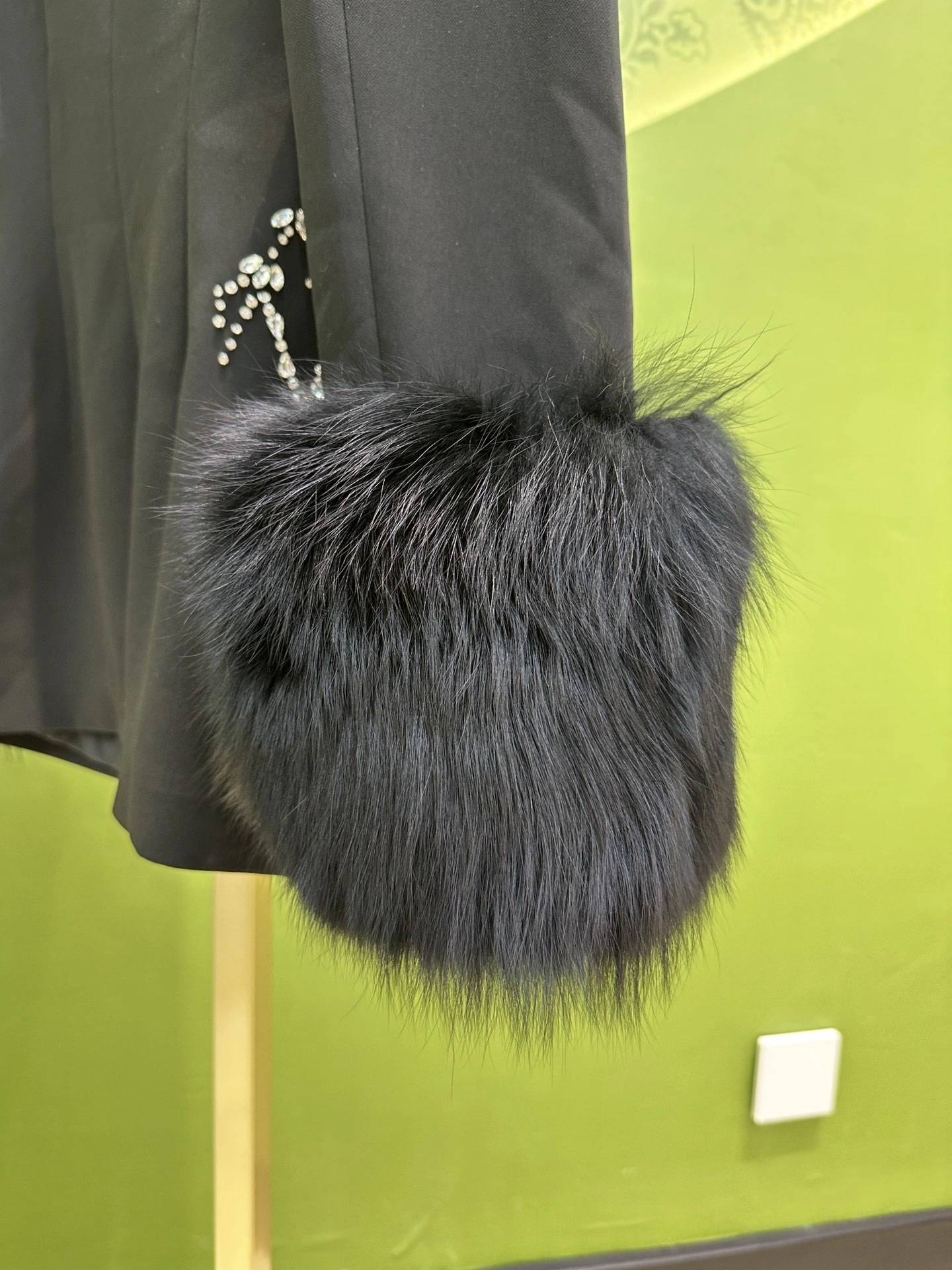 Victoria- 73Qu559 item:D-F244J3030