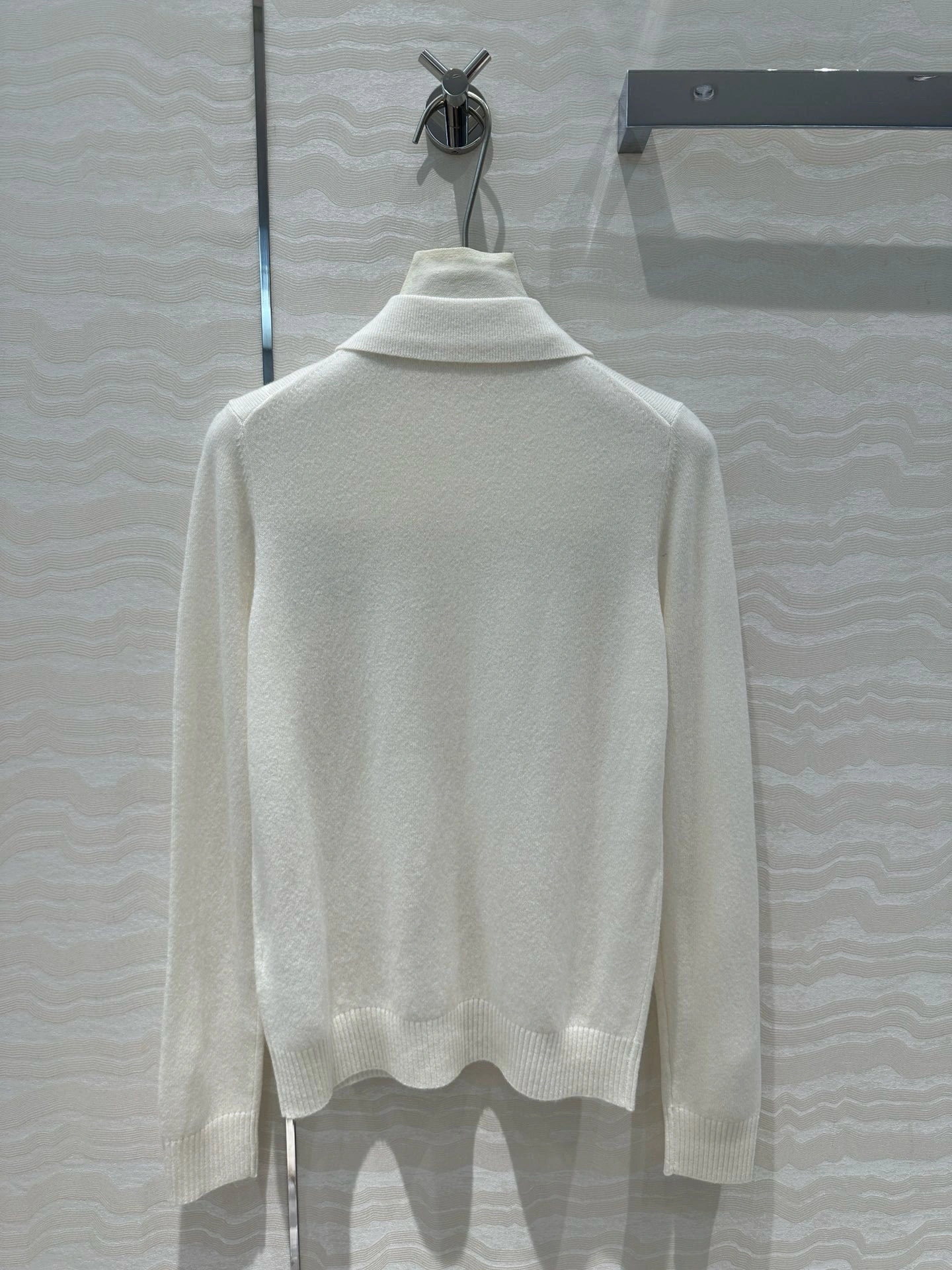 Victoria- 7iu7iu Cashmere 3colour item:D-F240H2612-3