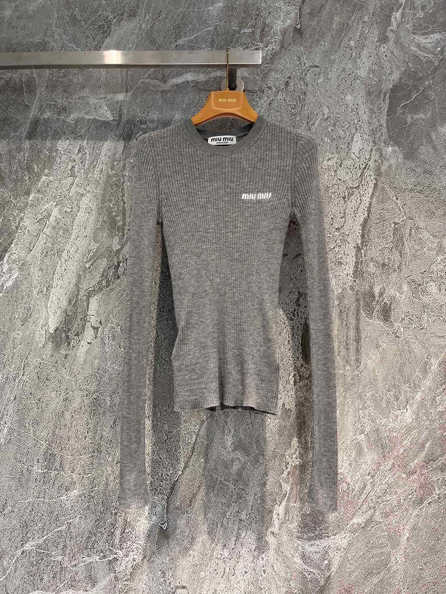 &Victoria- 7iu7iu Cashmere Real silk 2colour item:D-F240G1019-2