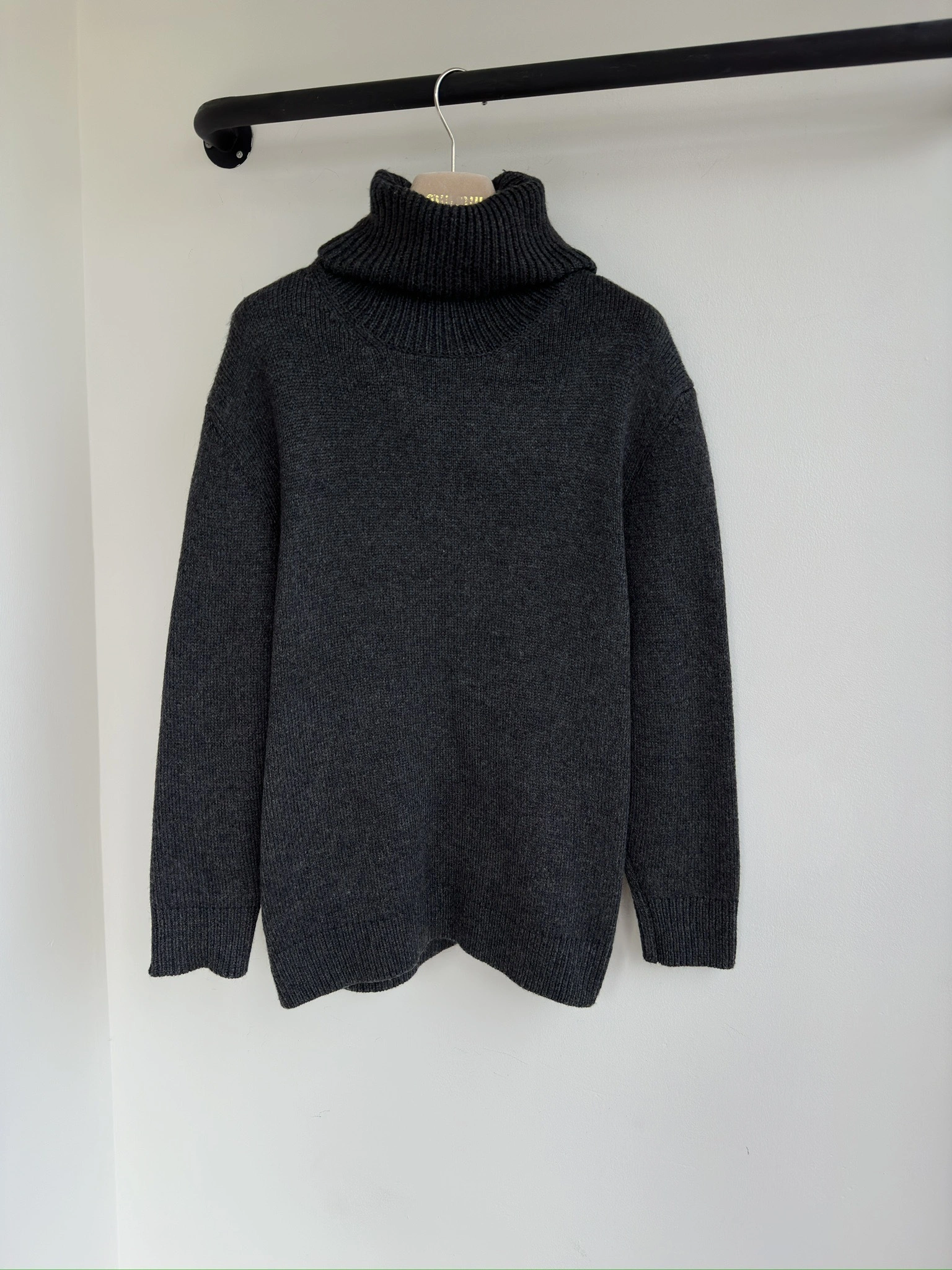 Victoria- 7iu7iu Cashmere Silkworm item:D-F245J3025