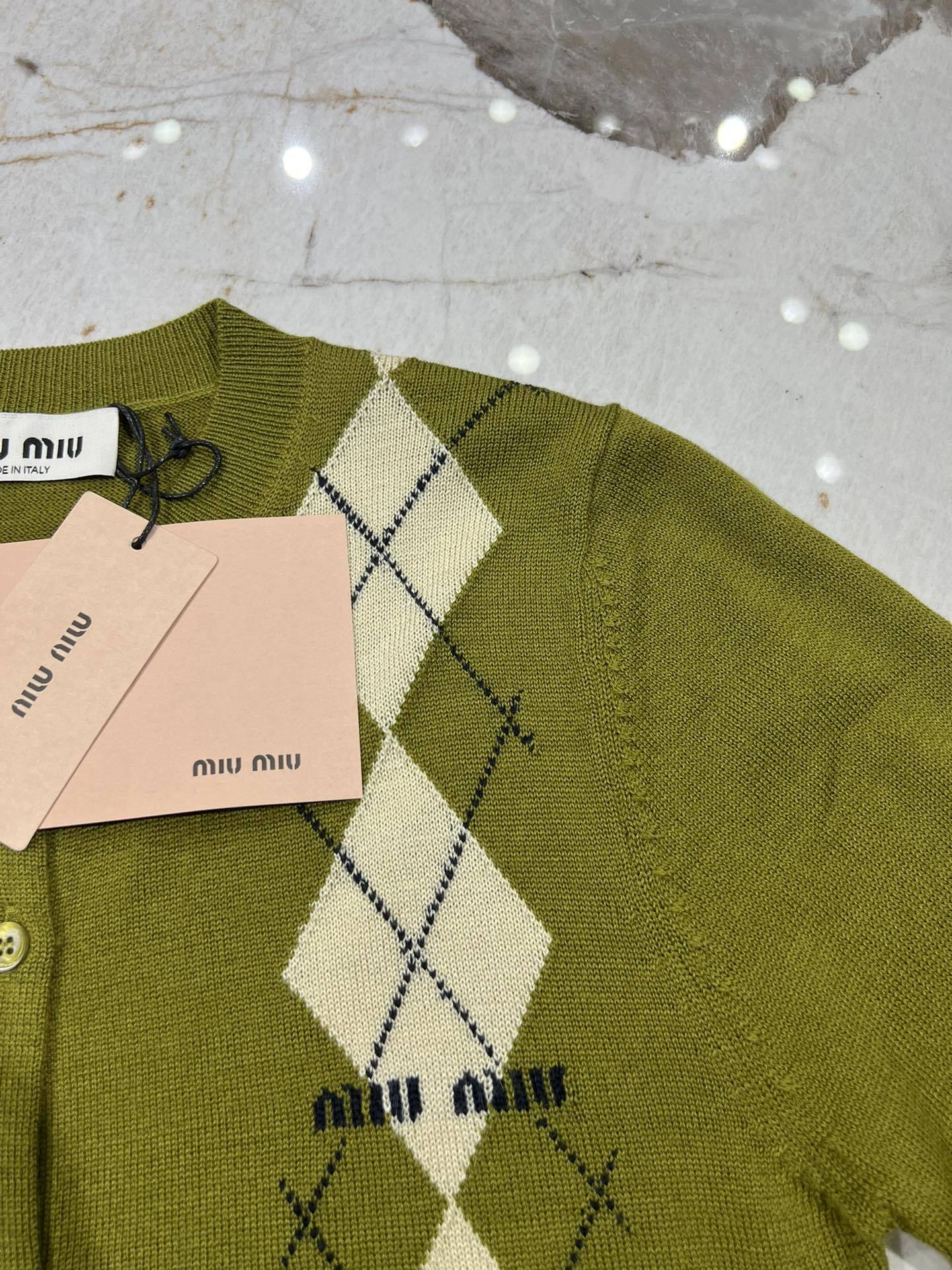Victoria- 7iu7iu Cashmere item:D-F140J5209
