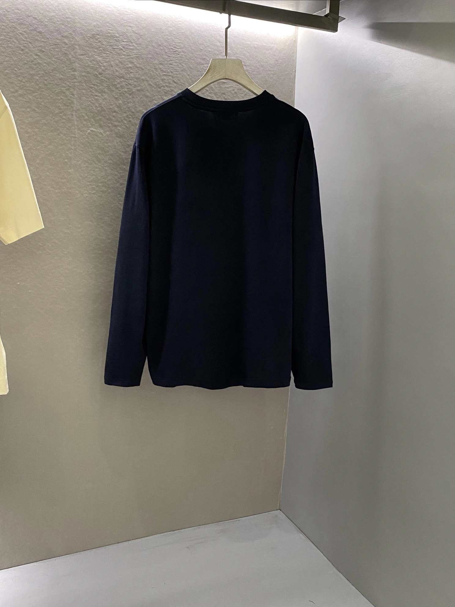 Victoria- 7iu7iu Embroidery oversized item:D-F361H3131