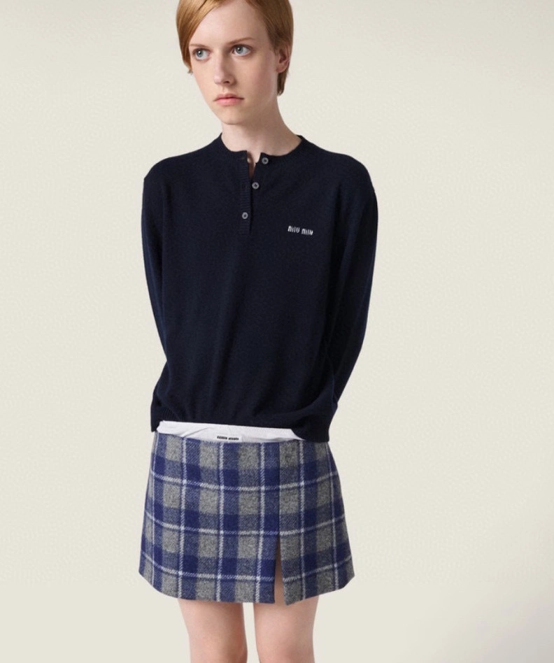 Victoria- 7iu7iu Extrafine Merino Wool embroidery item:E-F140K1676H