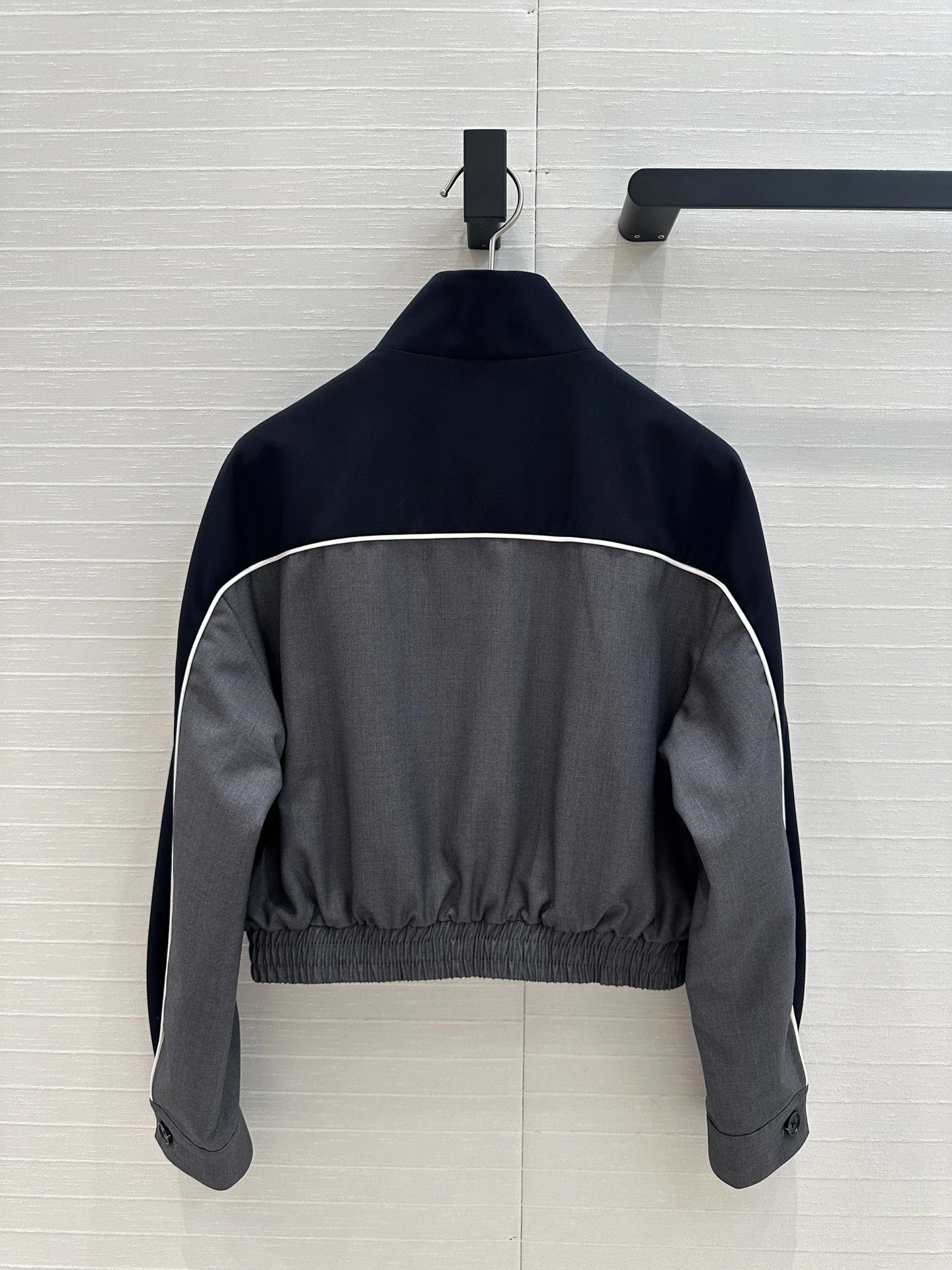 Victoria- 7iu7iu Suit item:E-F240B2306